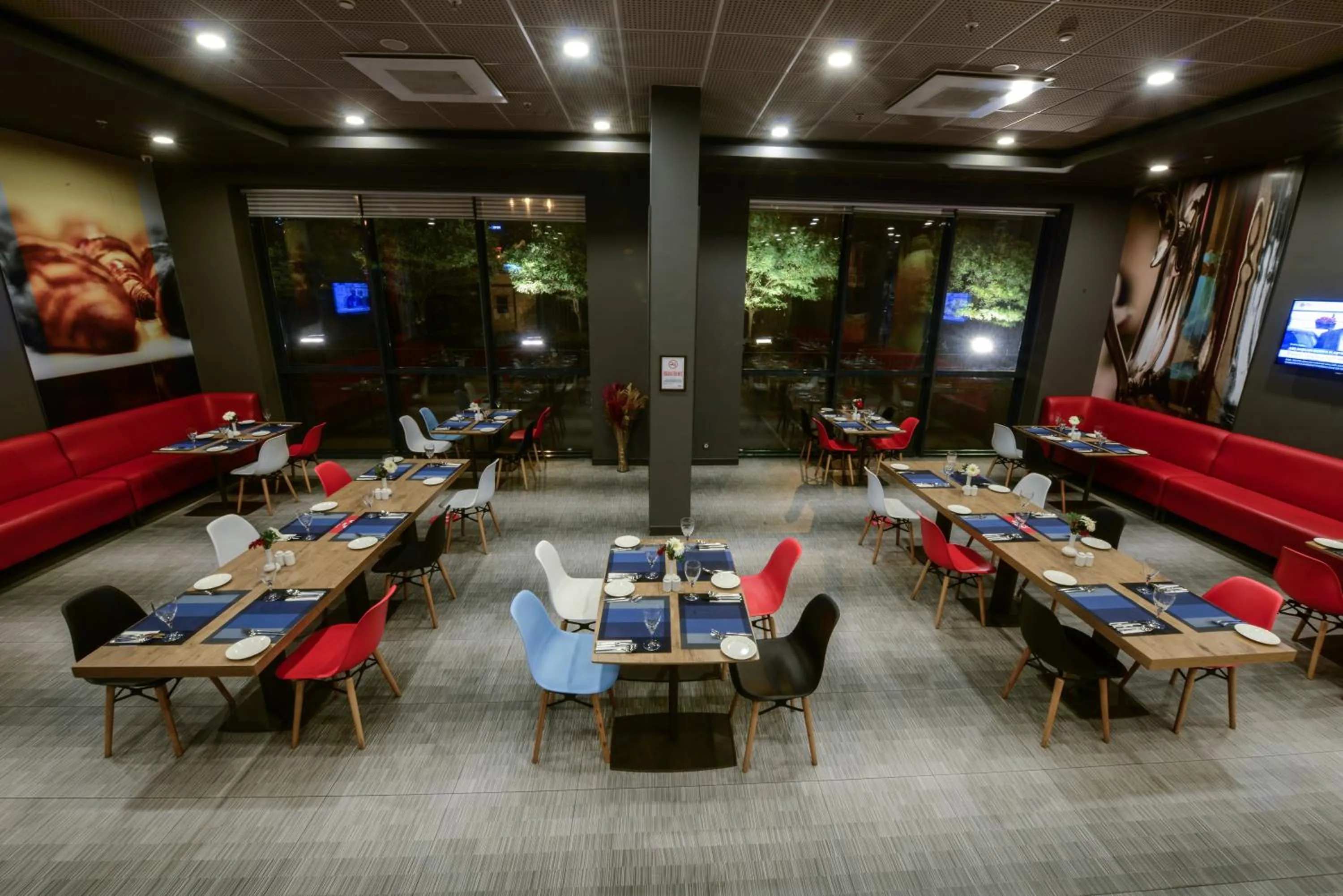 Restaurant/places to eat in Ibis Istanbul Tuzla Hotel