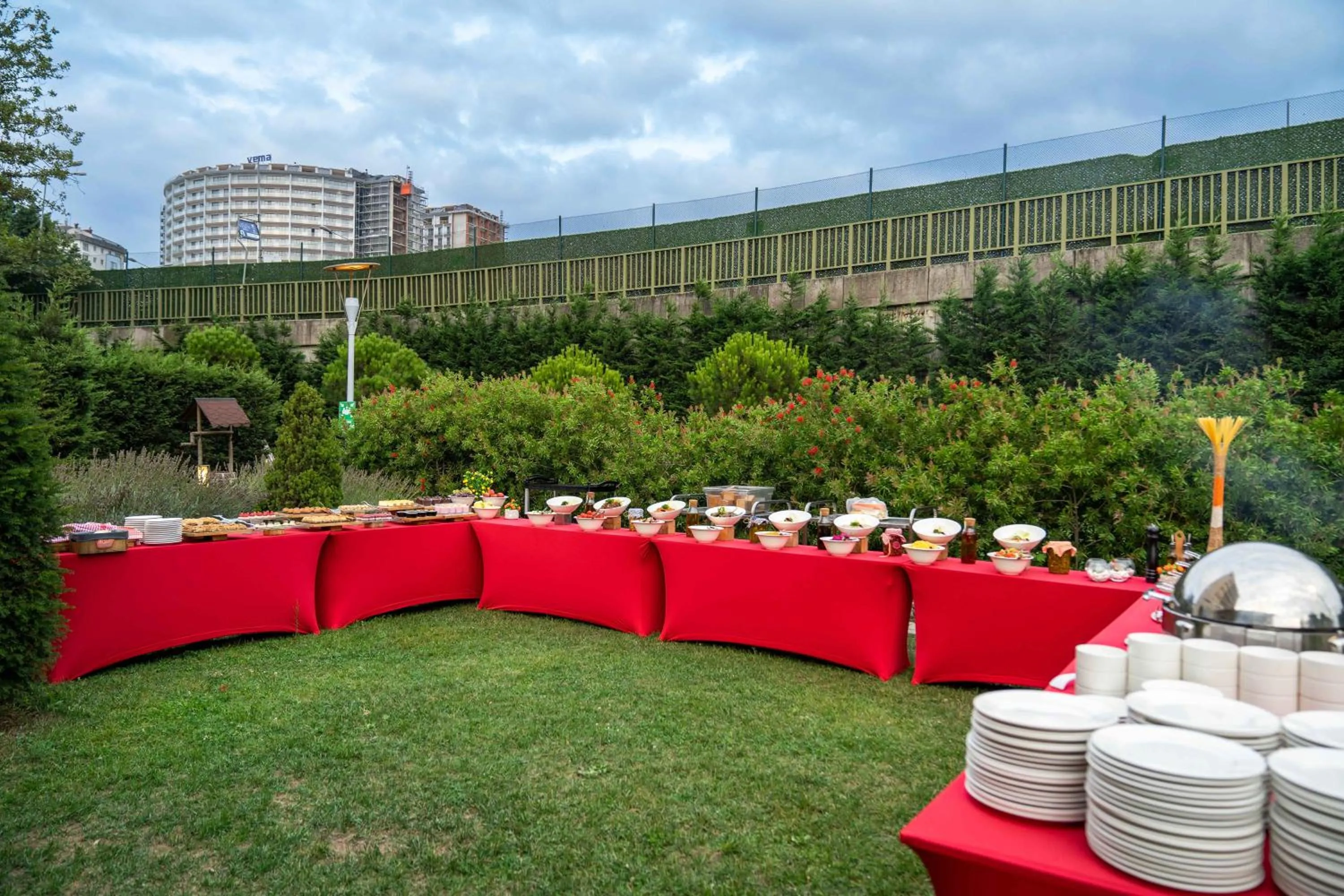 Garden in Ibis Istanbul Tuzla Hotel