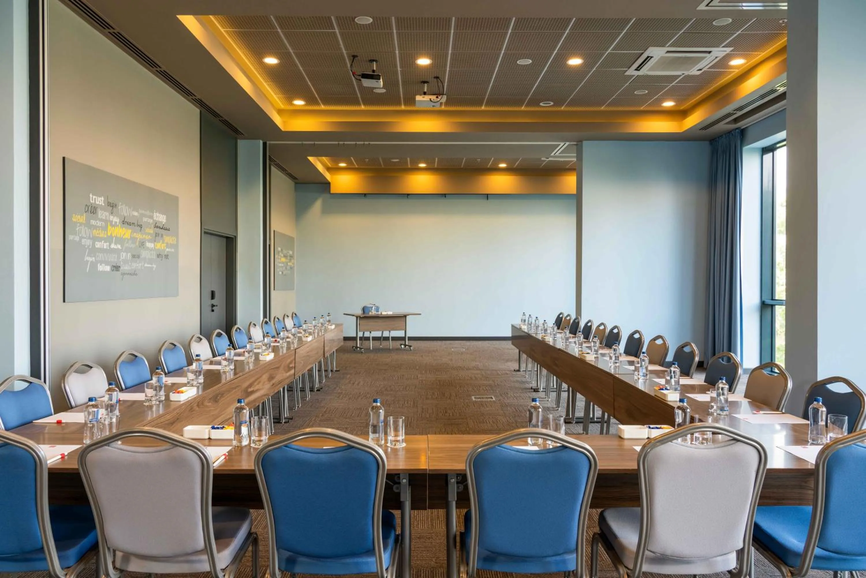 Meeting/conference room in Ibis Istanbul Tuzla Hotel