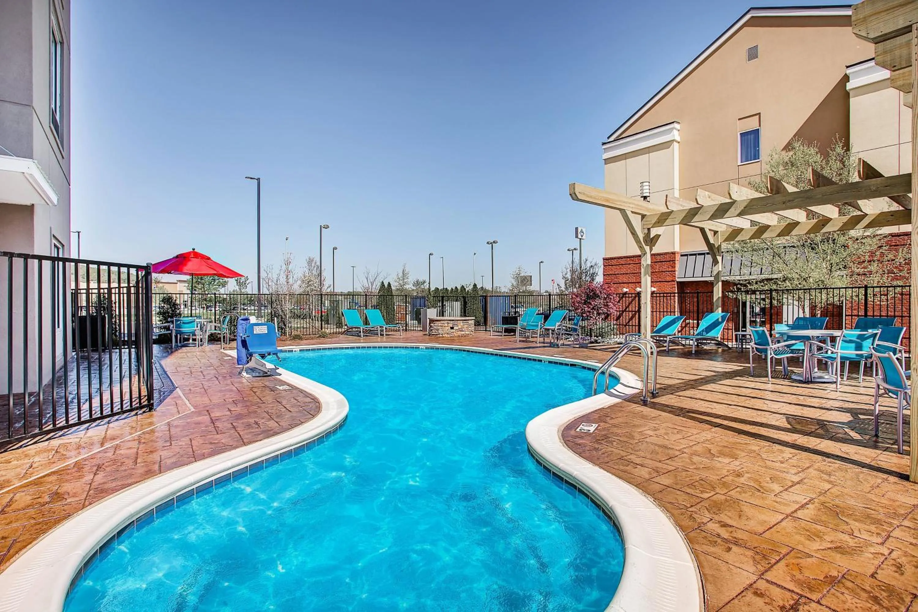 Swimming pool in TownePlace Suites by Marriott Cookeville