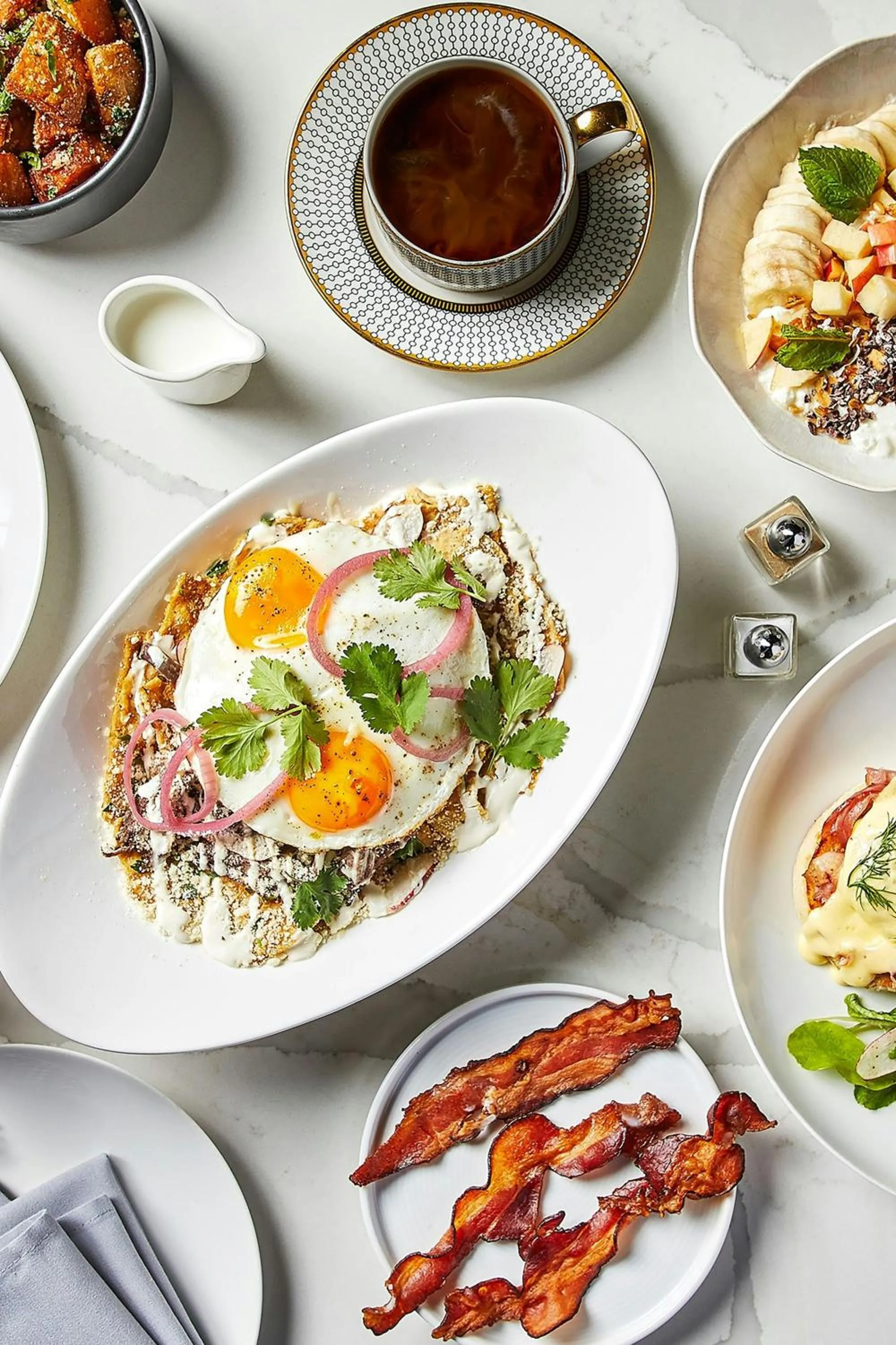 Breakfast in Hotel EMC2, Autograph Collection