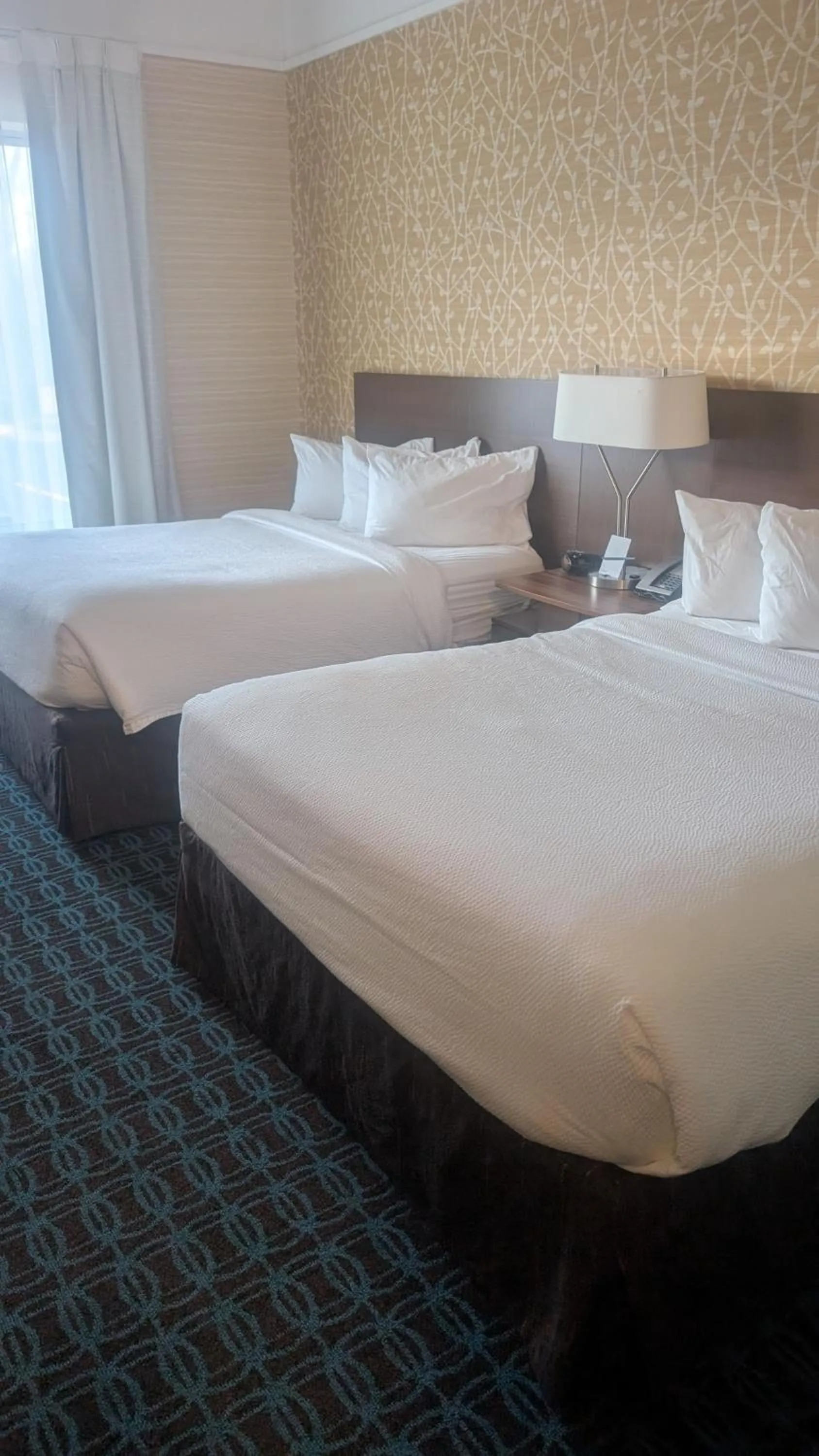 Bed in Fairfield Inn & Suites by Marriott Detroit Troy
