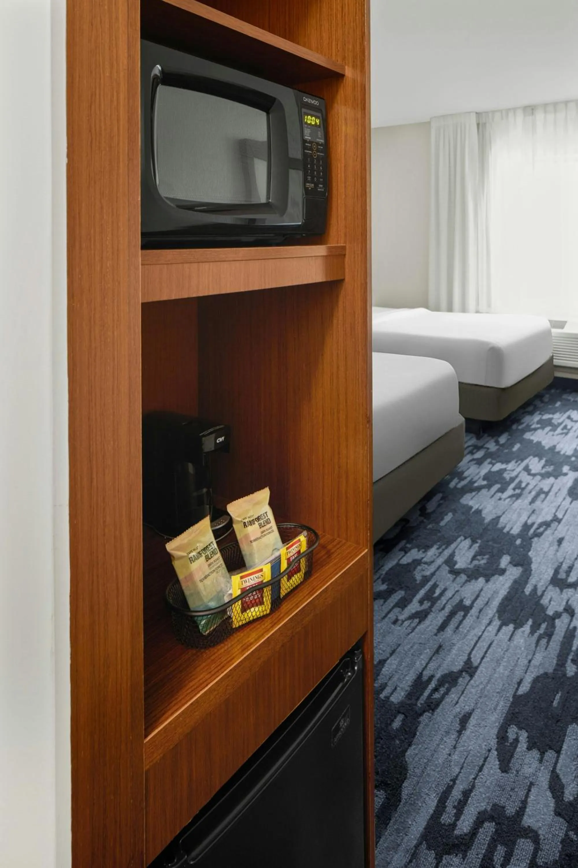 Photo of the whole room, Bed in Fairfield Inn & Suites by Marriott Richmond Ashland