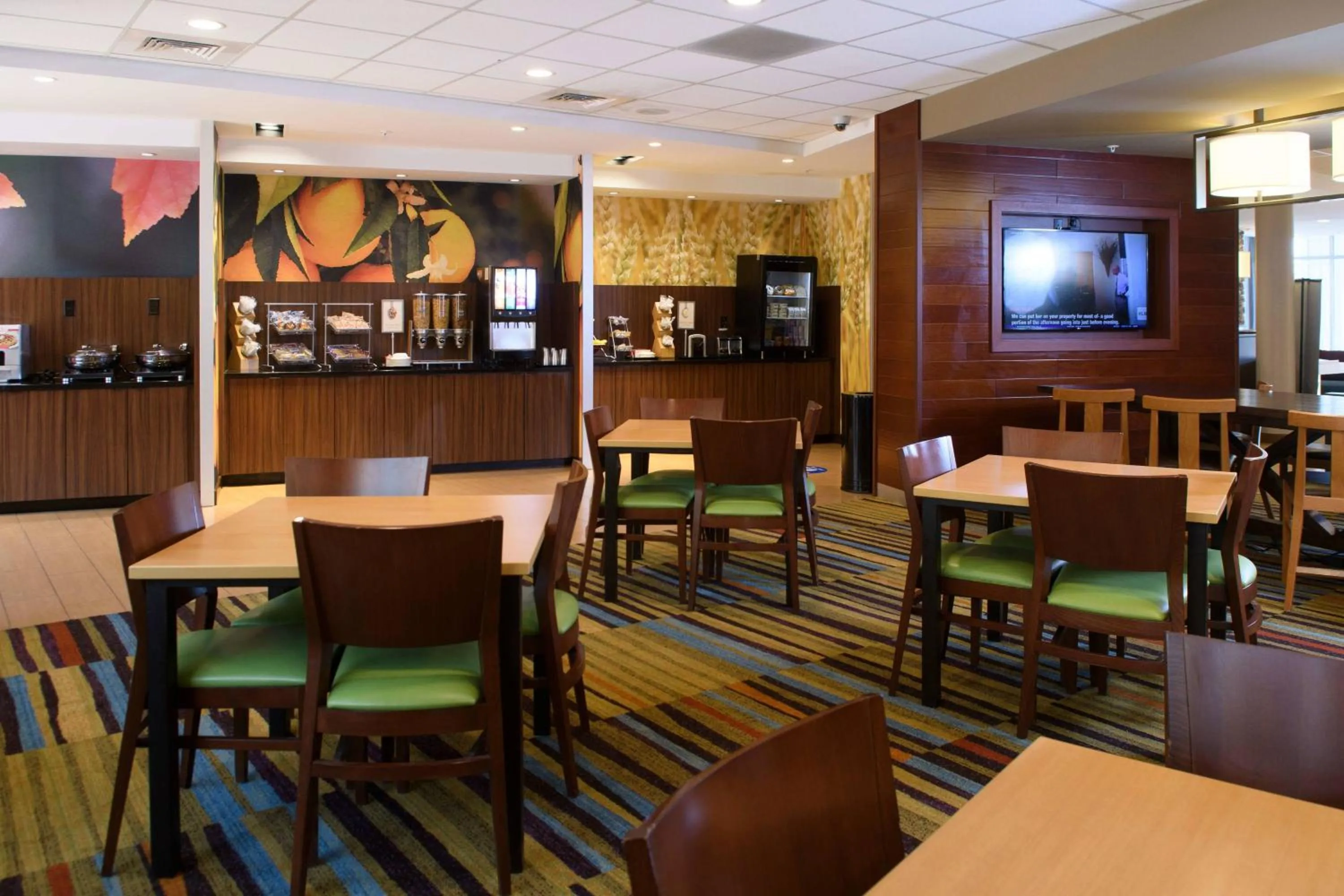 Restaurant/places to eat in Fairfield Inn & Suites by Marriott Richmond Ashland