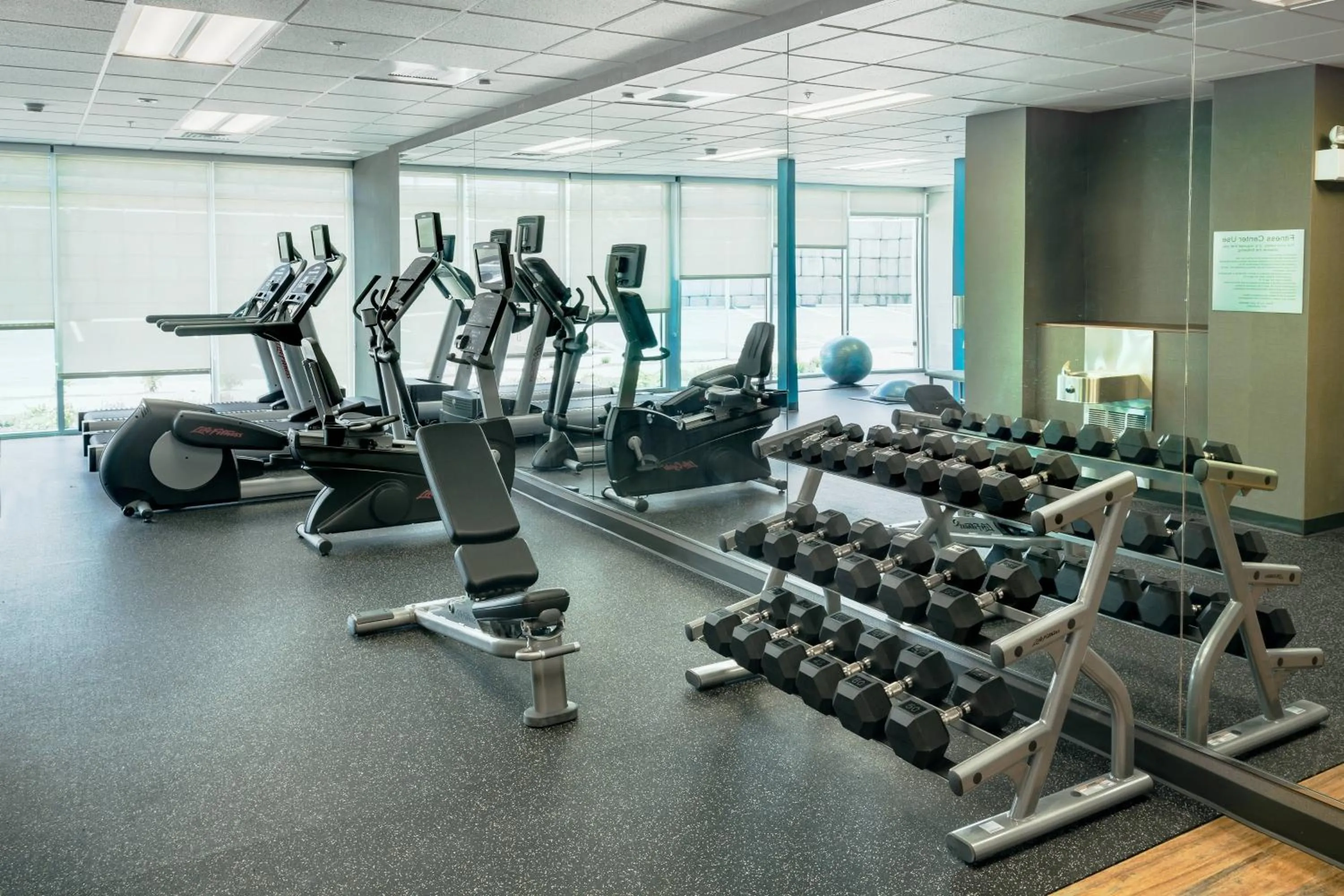 Fitness centre/facilities in Fairfield Inn & Suites by Marriott Tacoma DuPont