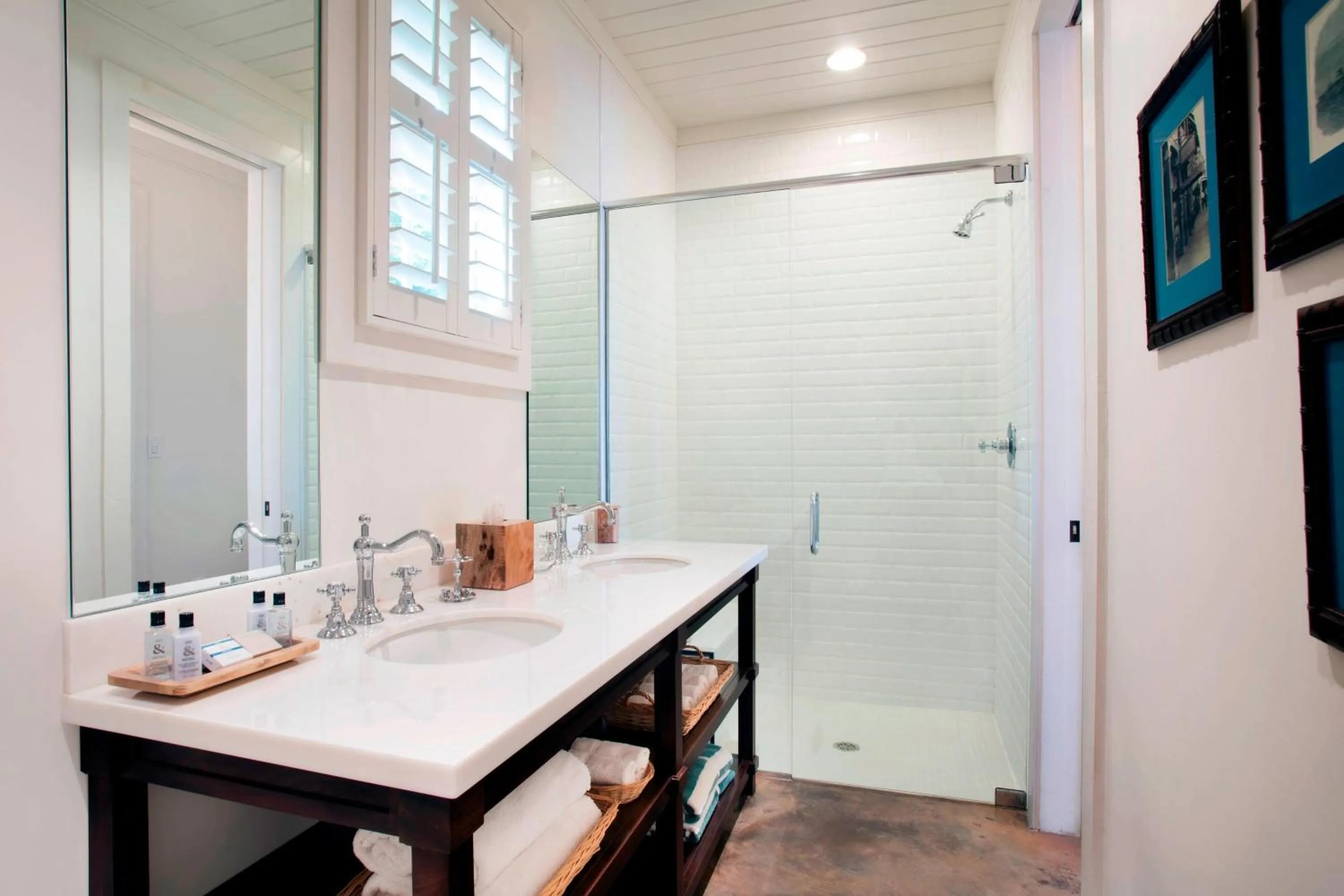 Bathroom in French Leave Resort, Autograph Collection