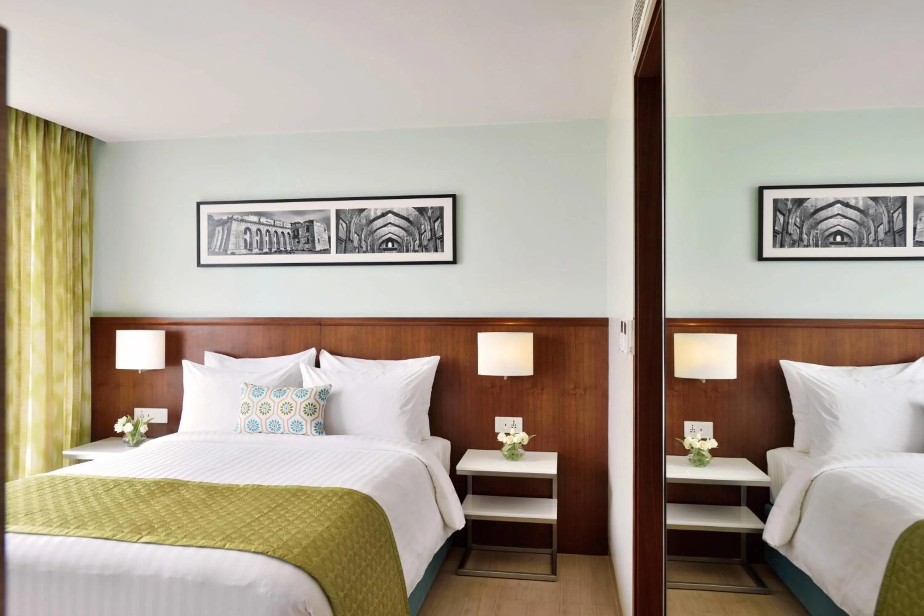 Photo of the whole room, Bed in Fairfield by Marriott Indore