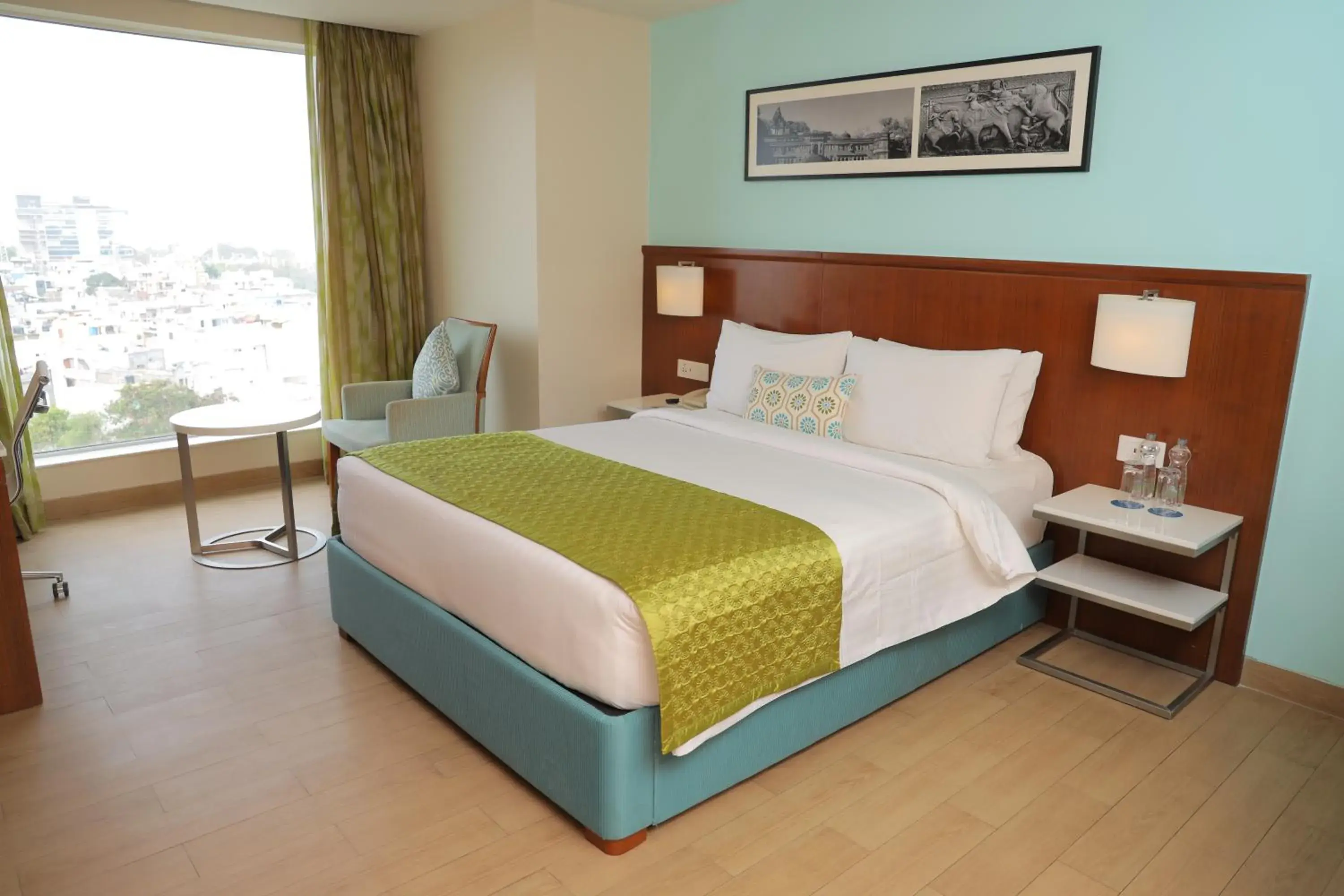 Guest room, 1 Queen in Fairfield by Marriott Indore Guest room, 1 Queen in Fairfield by Marriott Indore