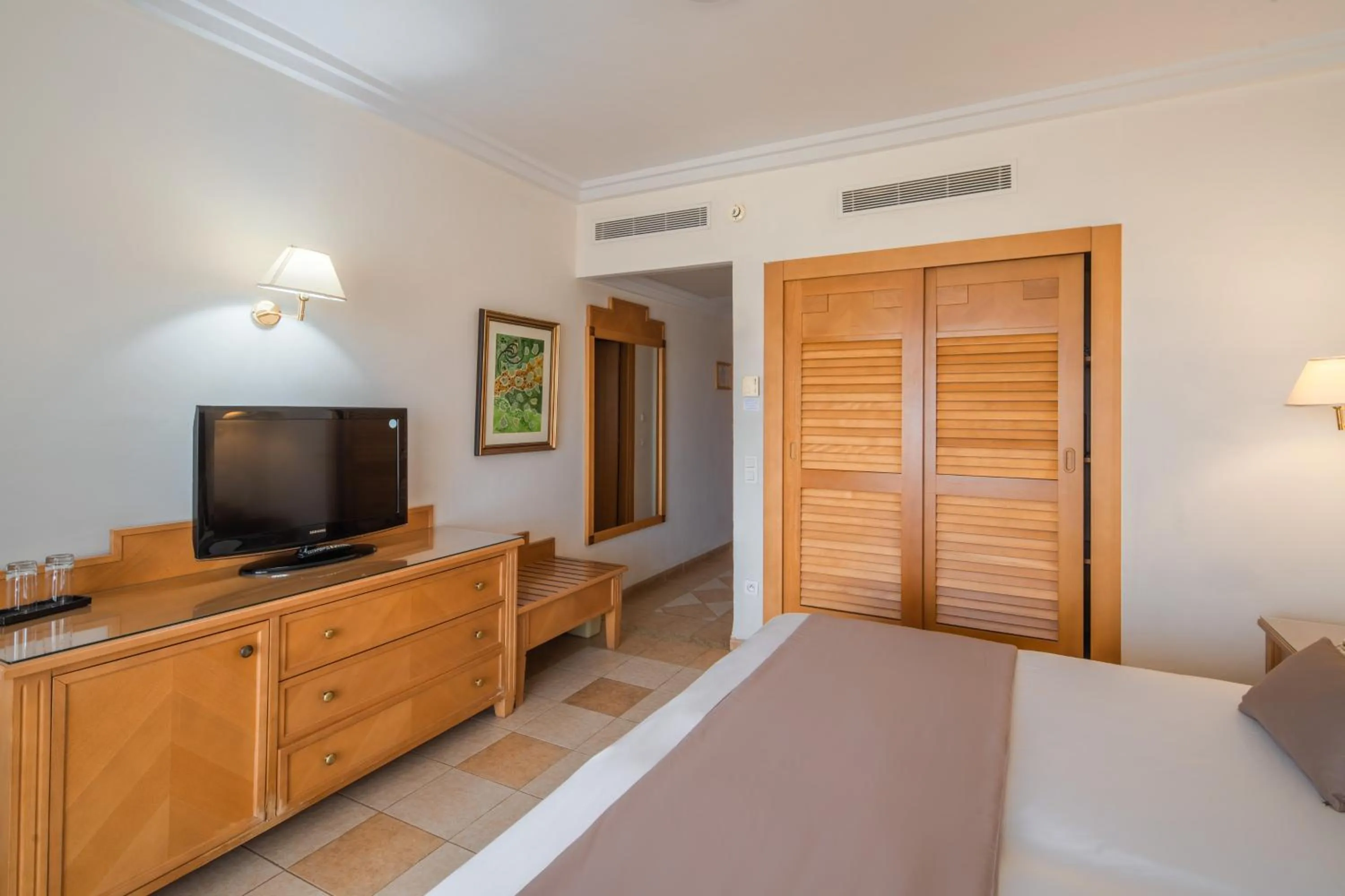 Bed in Concorde Marco Polo