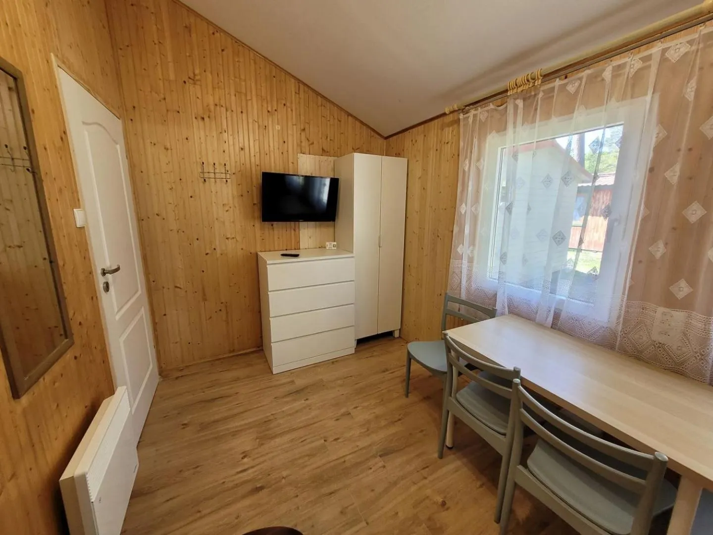 OW Krakus I - pokoje i domki