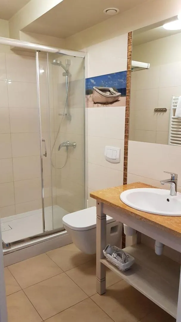 OW Krakus I - pokoje i domki