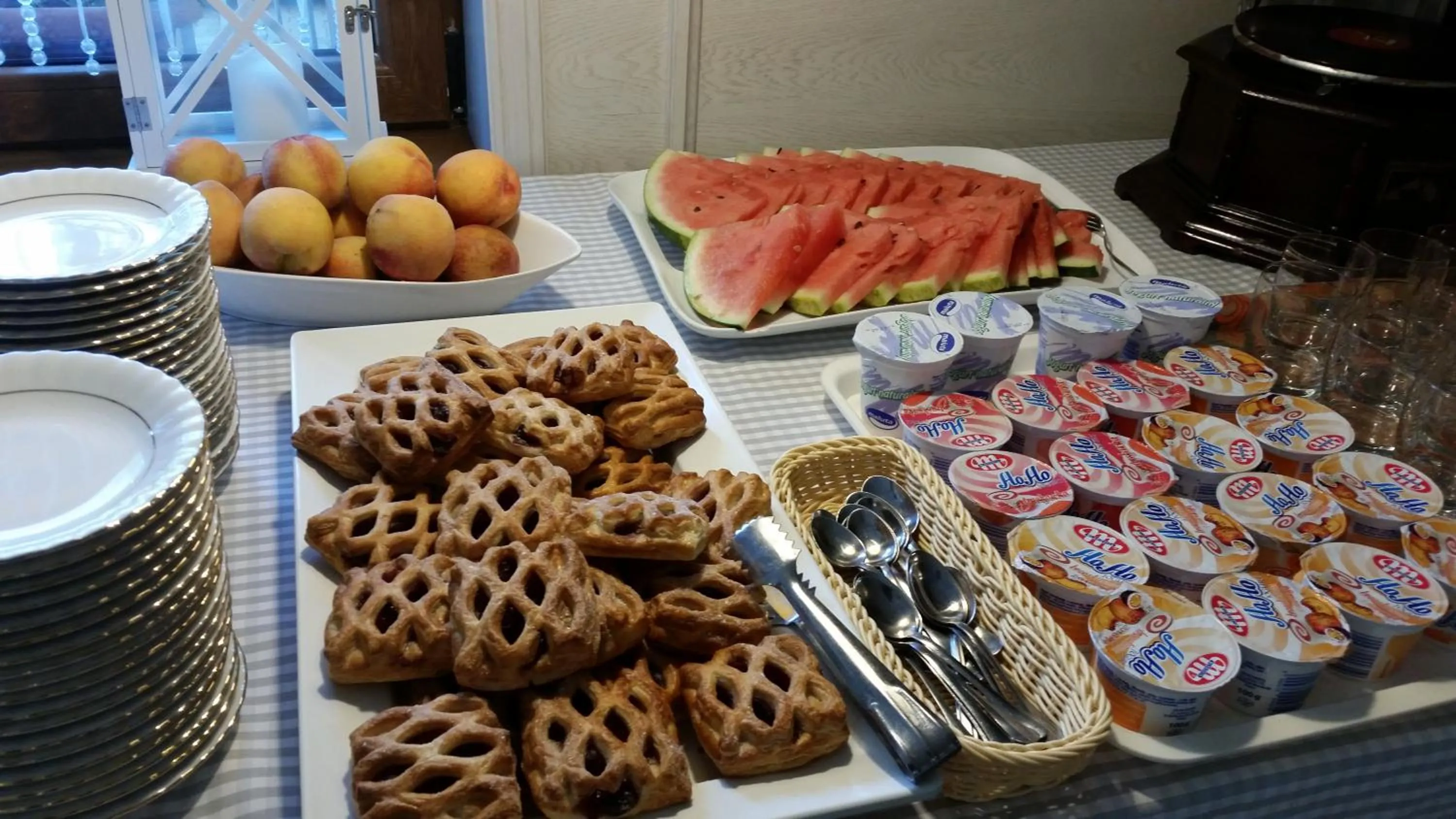 Breakfast in OW Krakus I - pokoje i domki