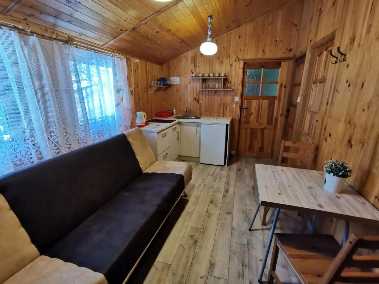 OW Krakus I - pokoje i domki