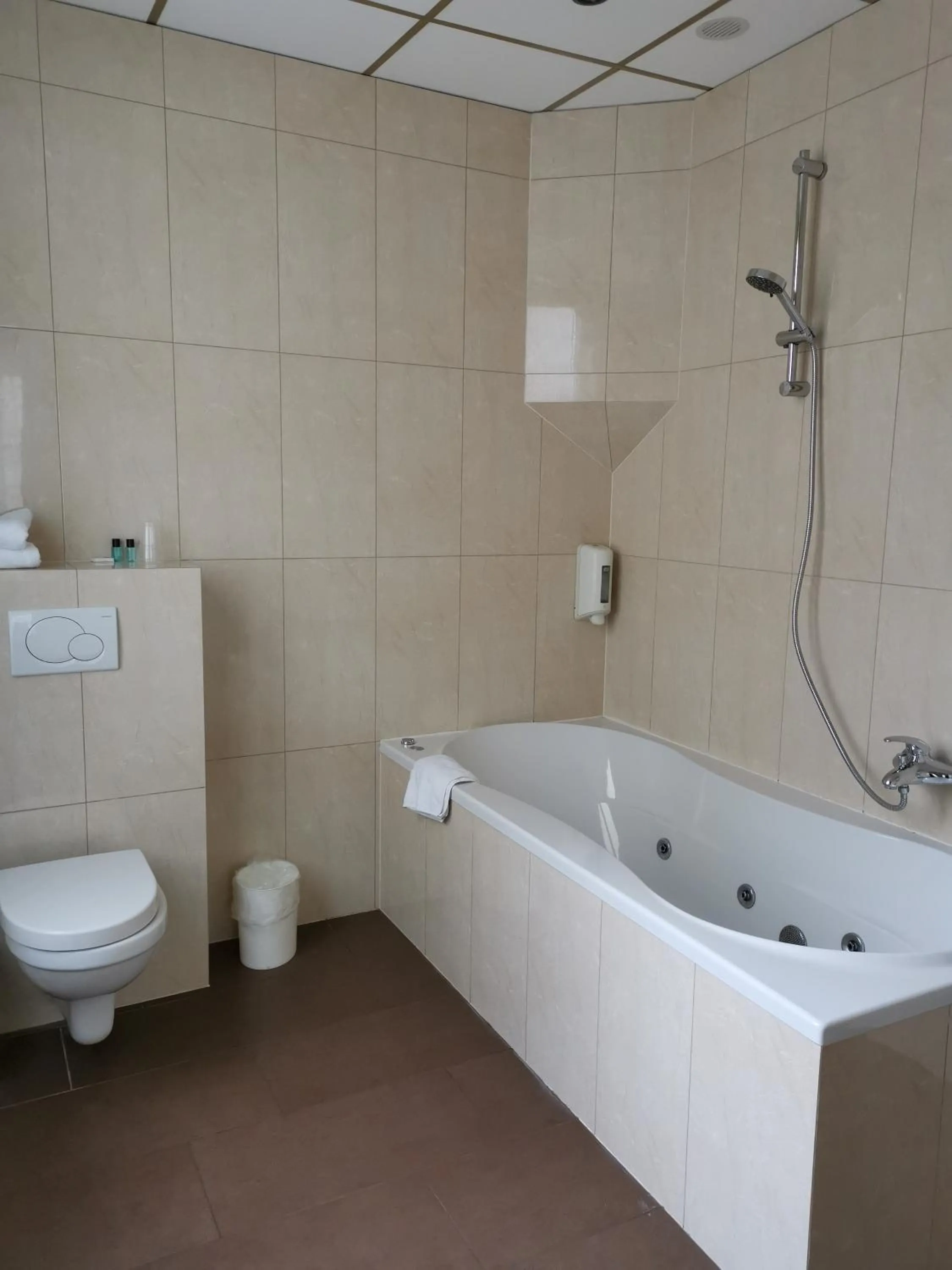 Bathroom in Hotel Albert II Oostende