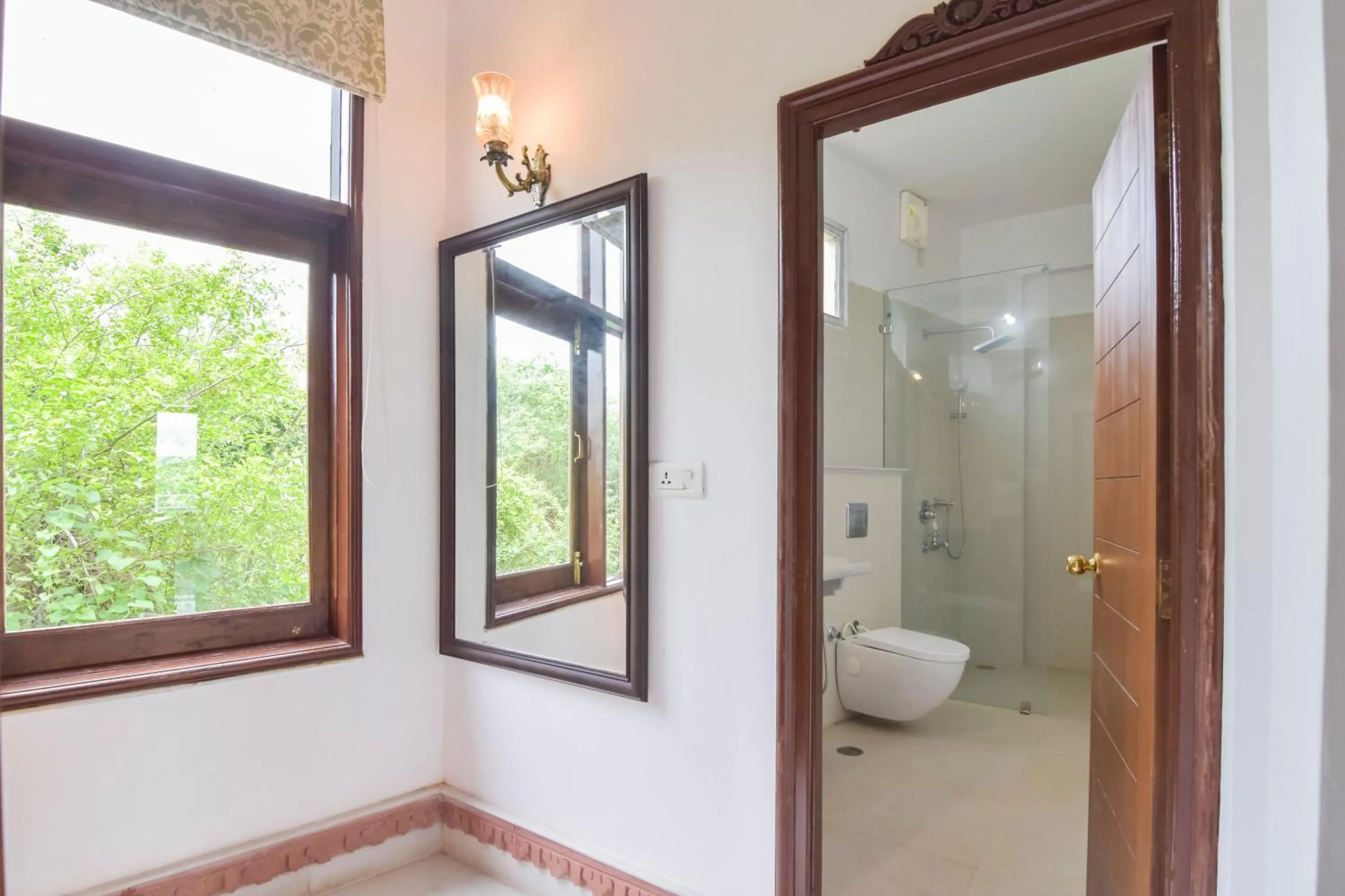 Bathroom in Hotel Raj Kuber