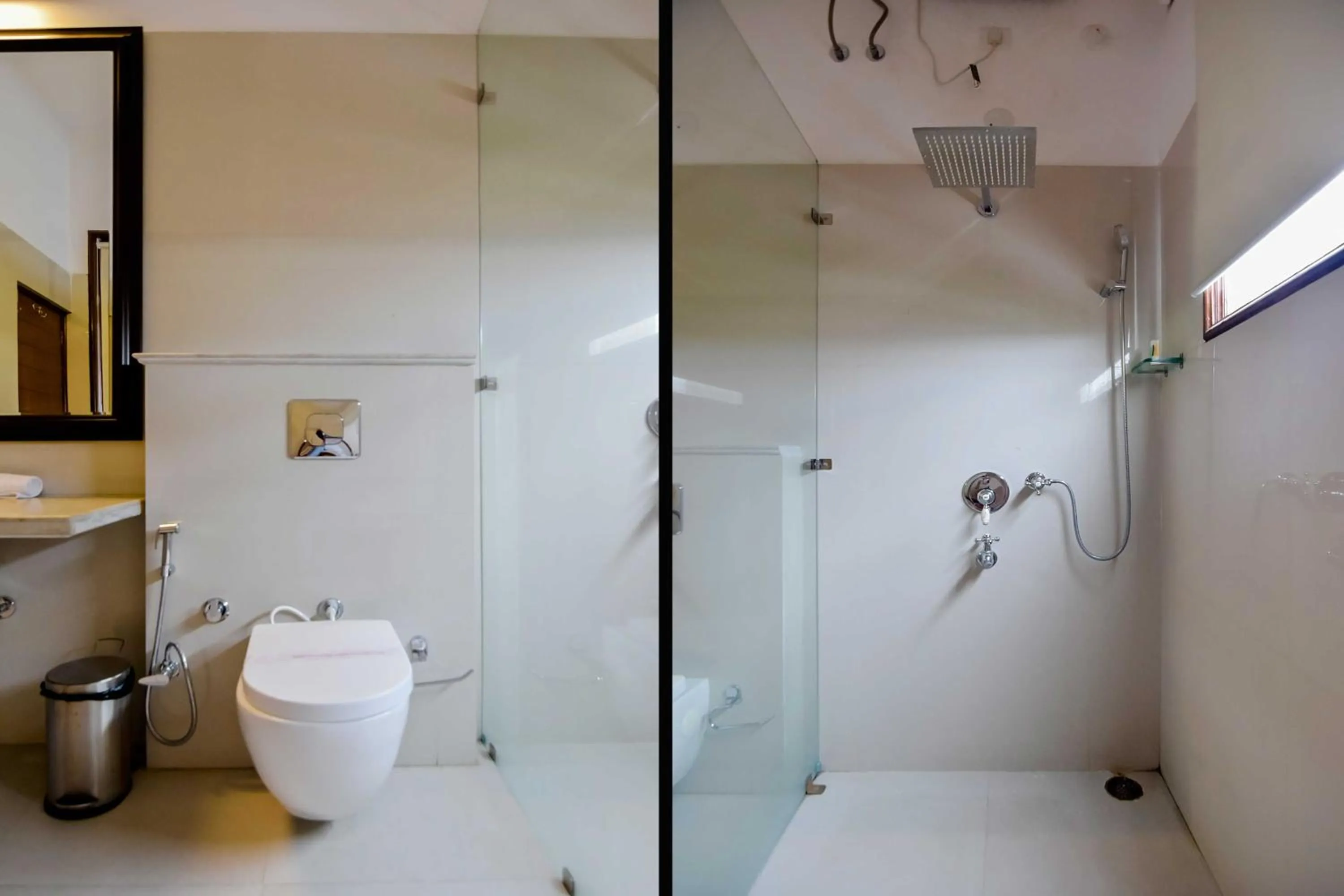 Bathroom in Hotel Raj Kuber