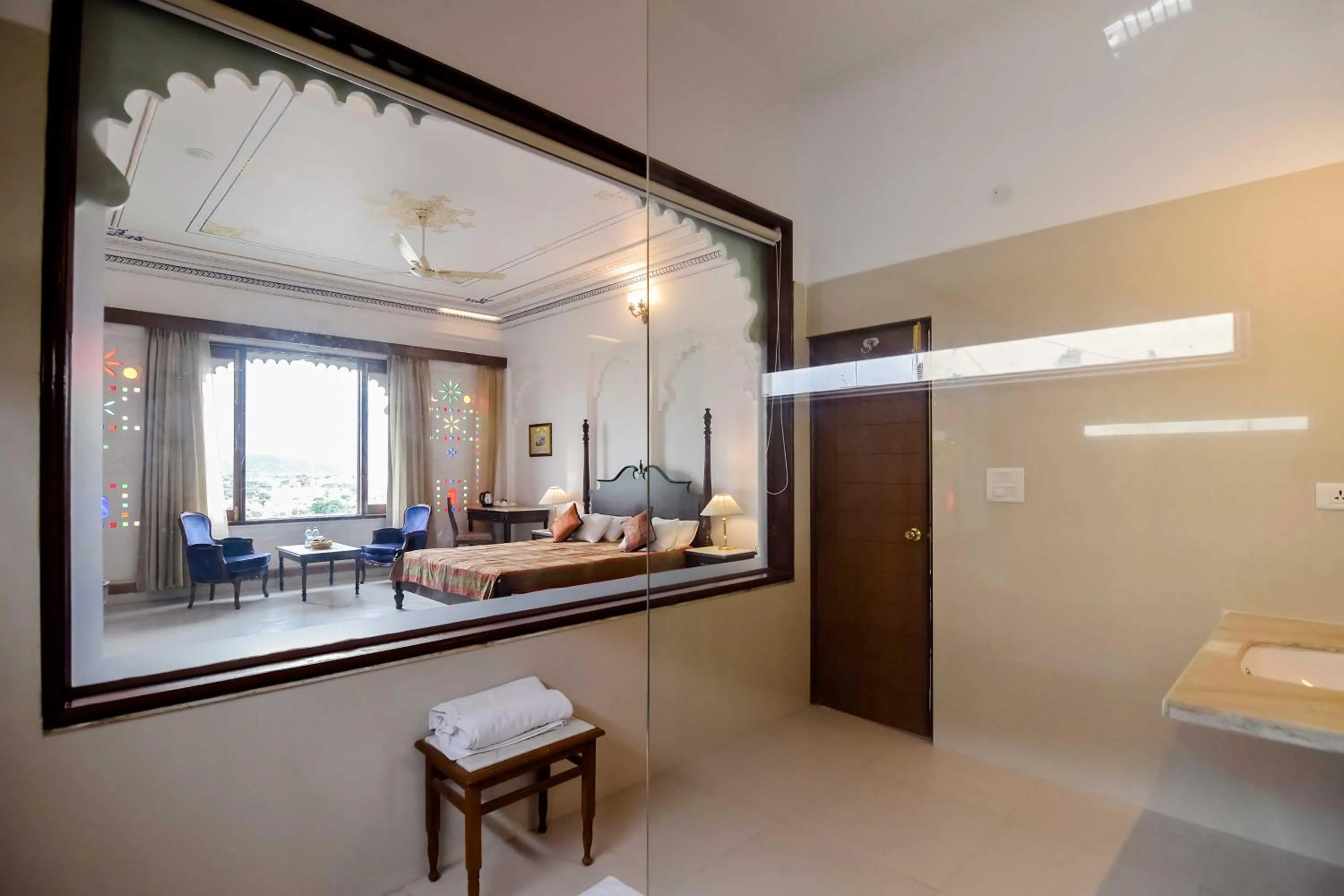 Bathroom, Bed in Hotel Raj Kuber