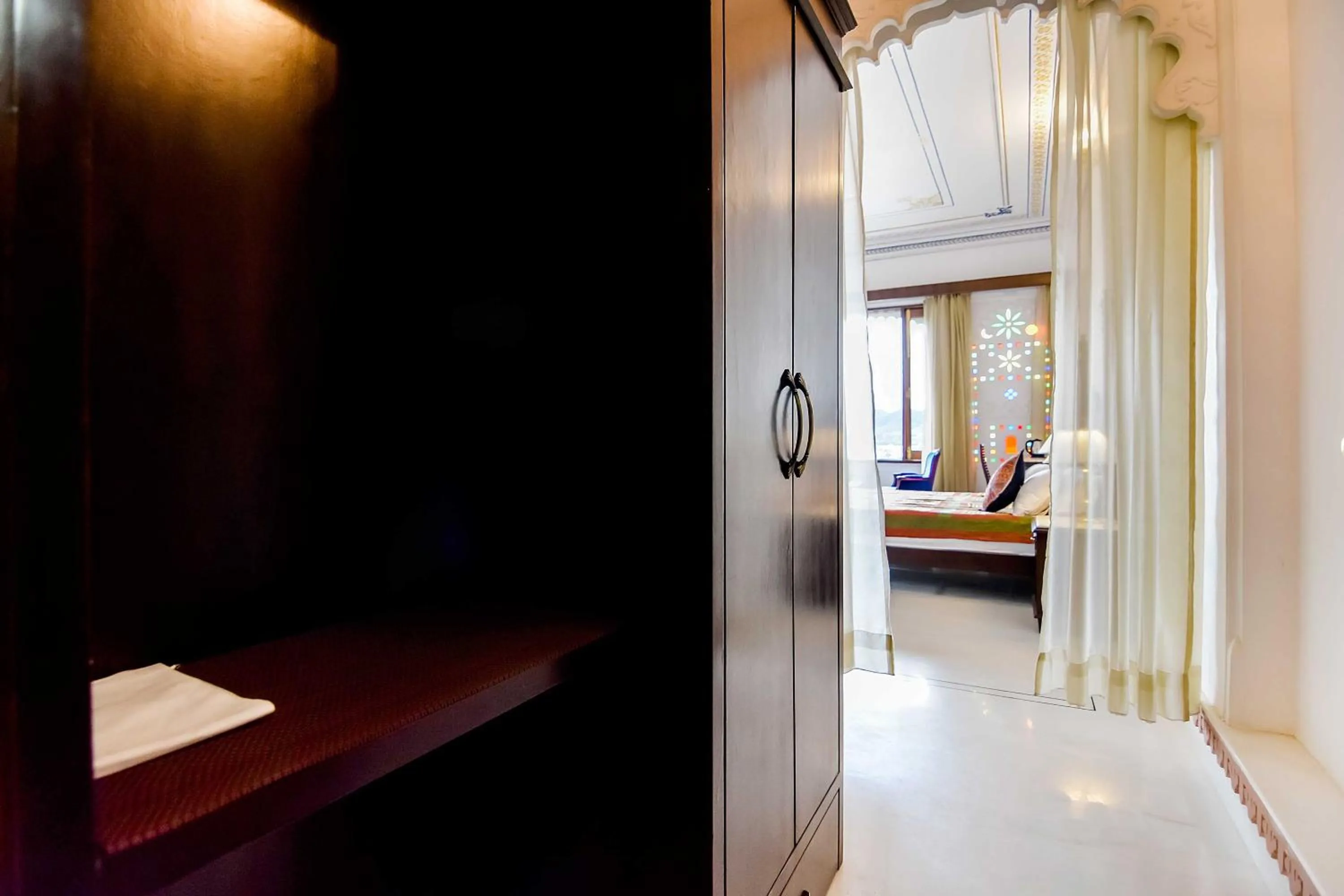 wardrobe, Bed in Hotel Raj Kuber