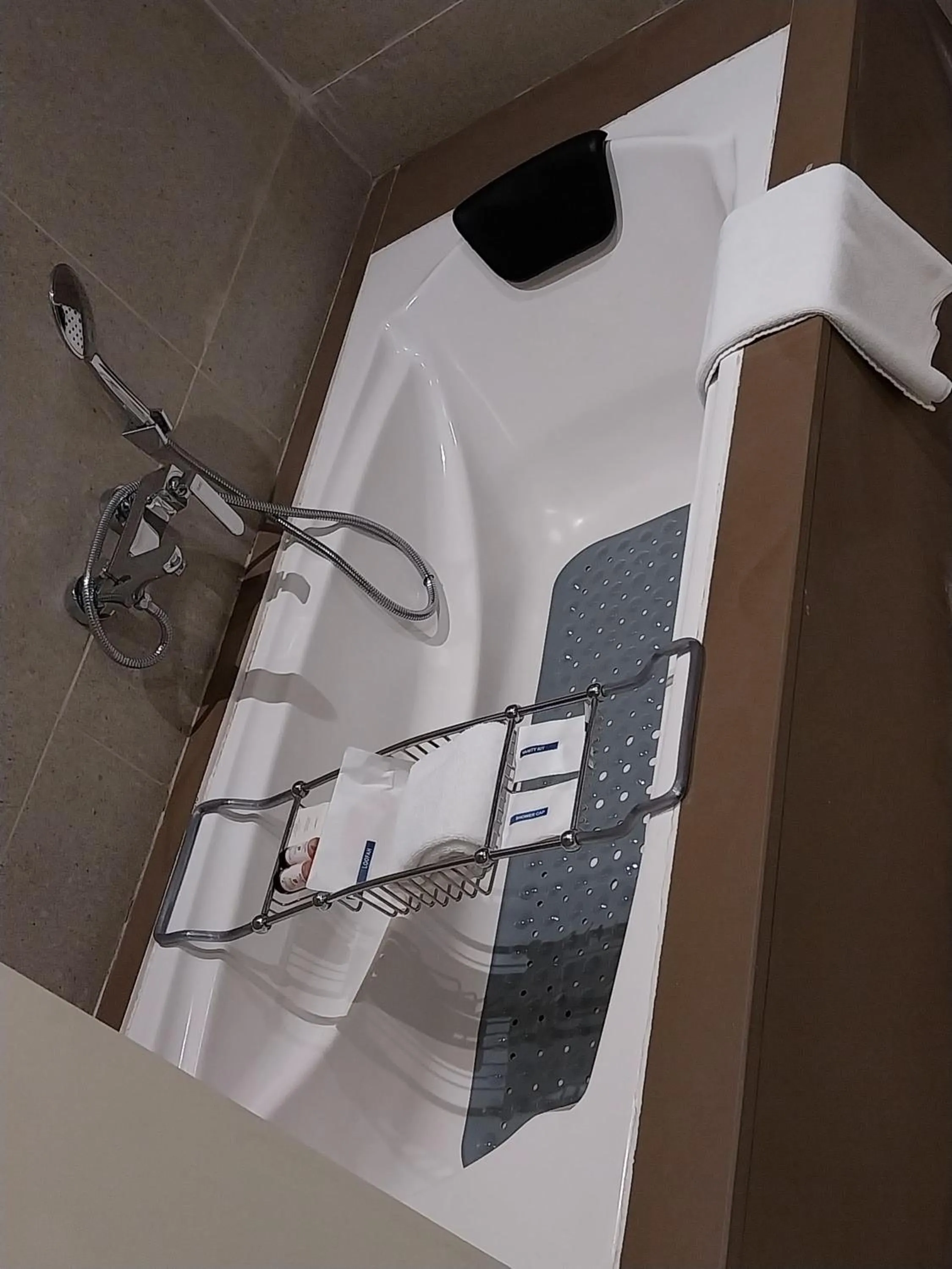 Bath in Efcee Sarovar Premiere Bhavnagar