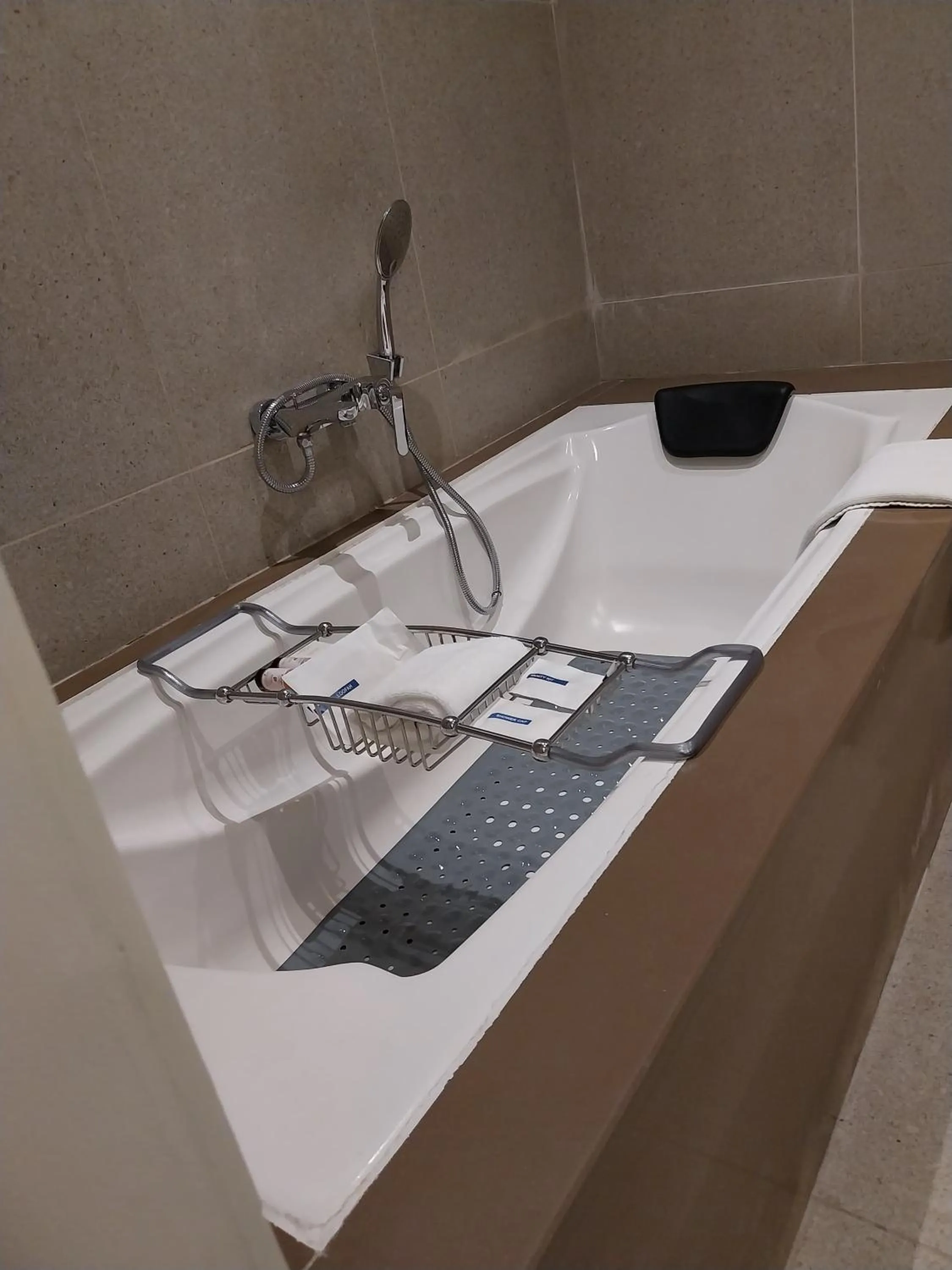 Bath in Efcee Sarovar Premiere Bhavnagar