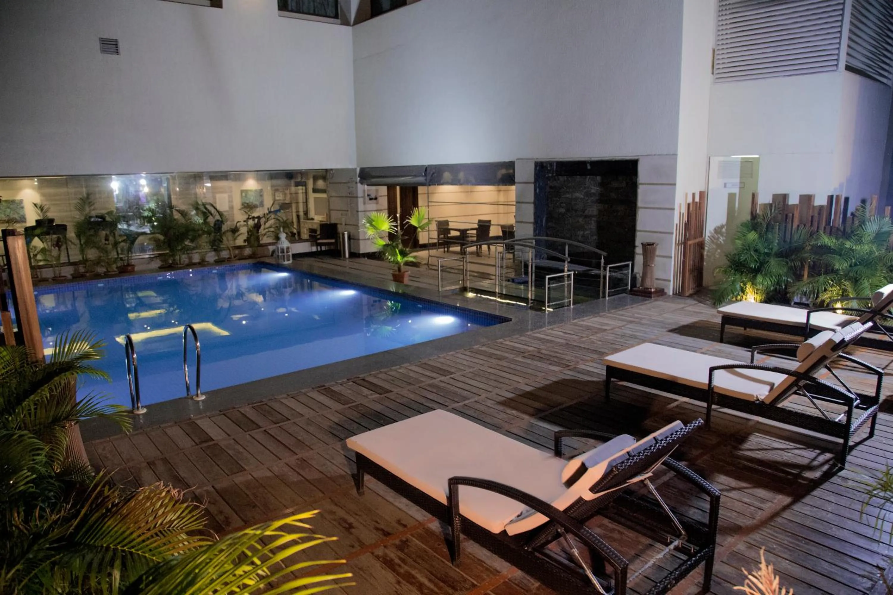  in Efcee Sarovar Premiere Bhavnagar