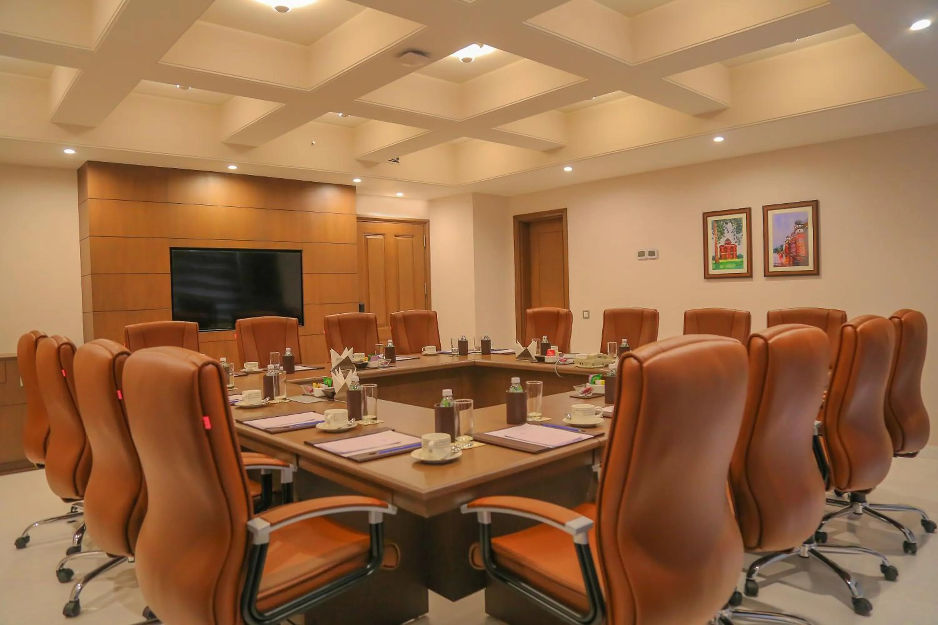 Meeting/conference room in Efcee Sarovar Premiere Bhavnagar