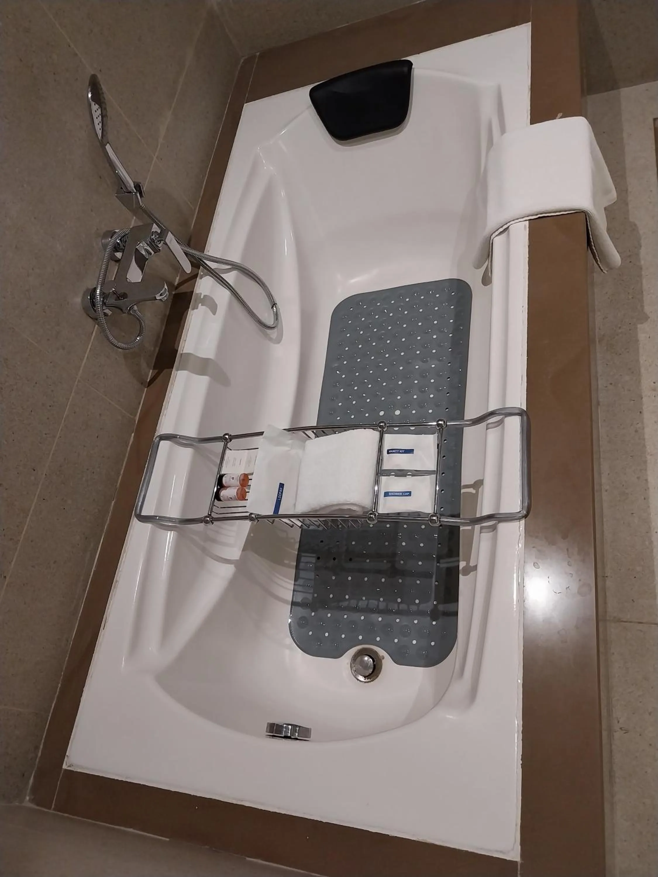 Bath in Efcee Sarovar Premiere Bhavnagar