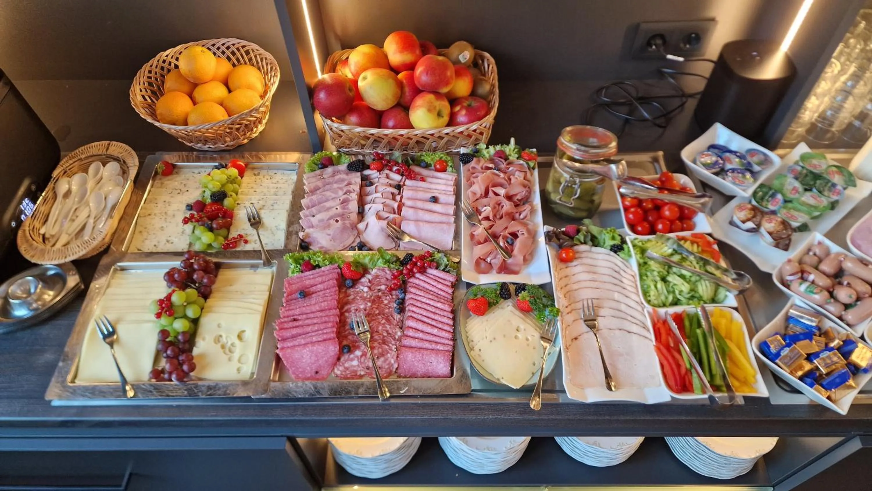 Breakfast in Hotel Zur Mühle