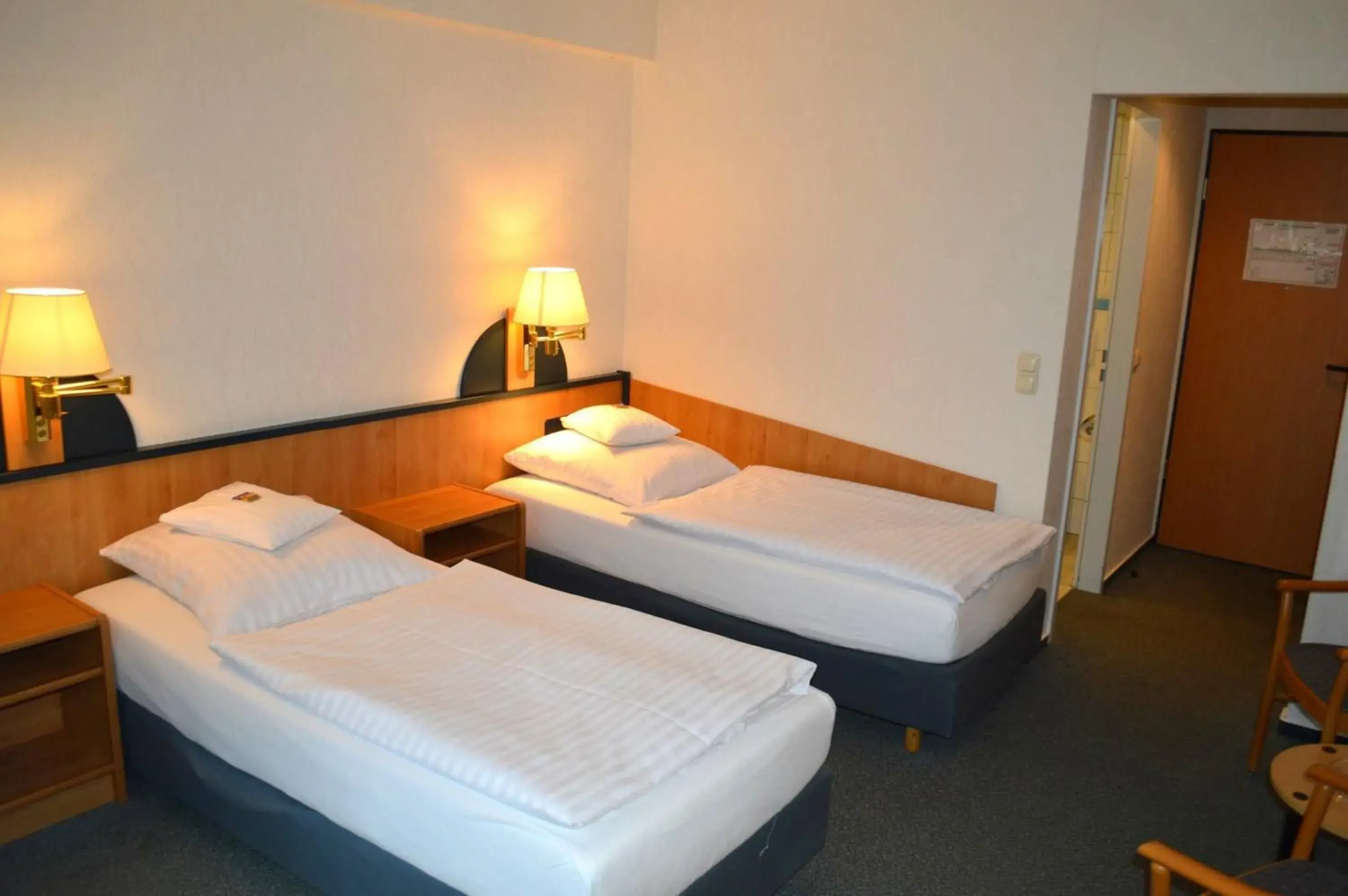 Double or Twin Room with Bathroom - single occupancy in Hotel Zur Mühle Double or Twin Room with Bathroom - single occupancy in Hotel Zur Mühle