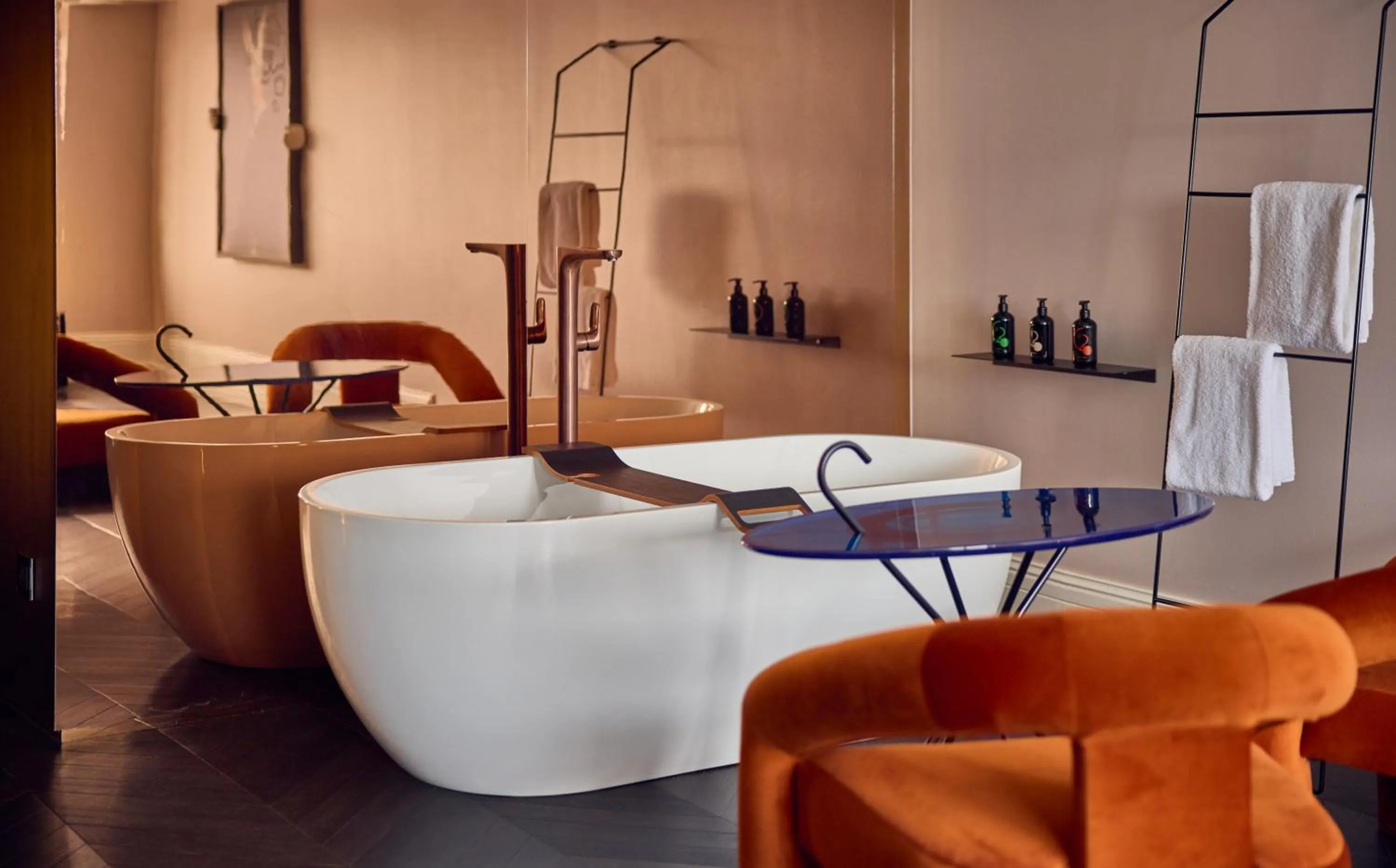 Bath in Cardo Brussels, Autograph Collection