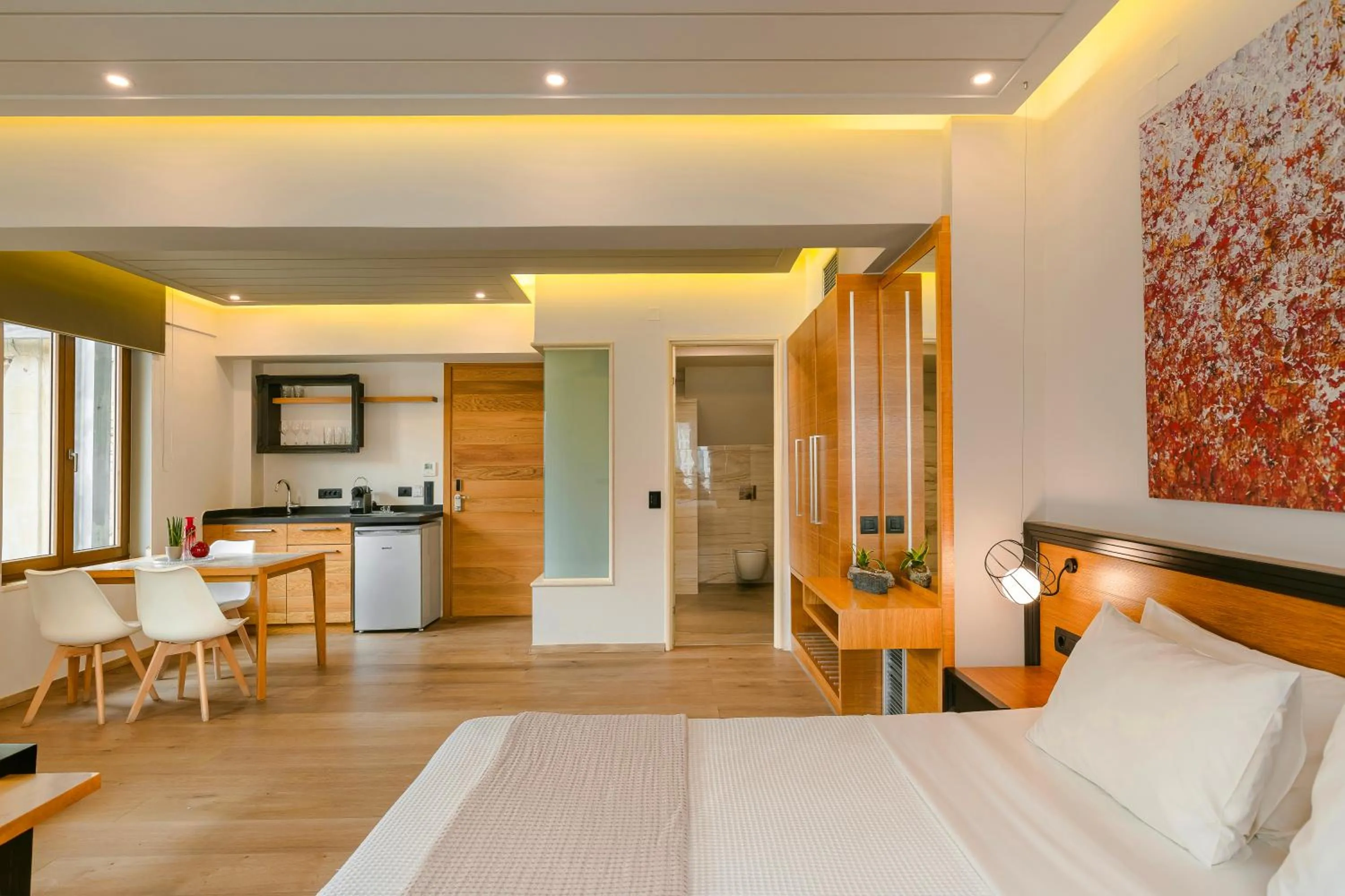 Photo of the whole room in Querini Luxury Suites