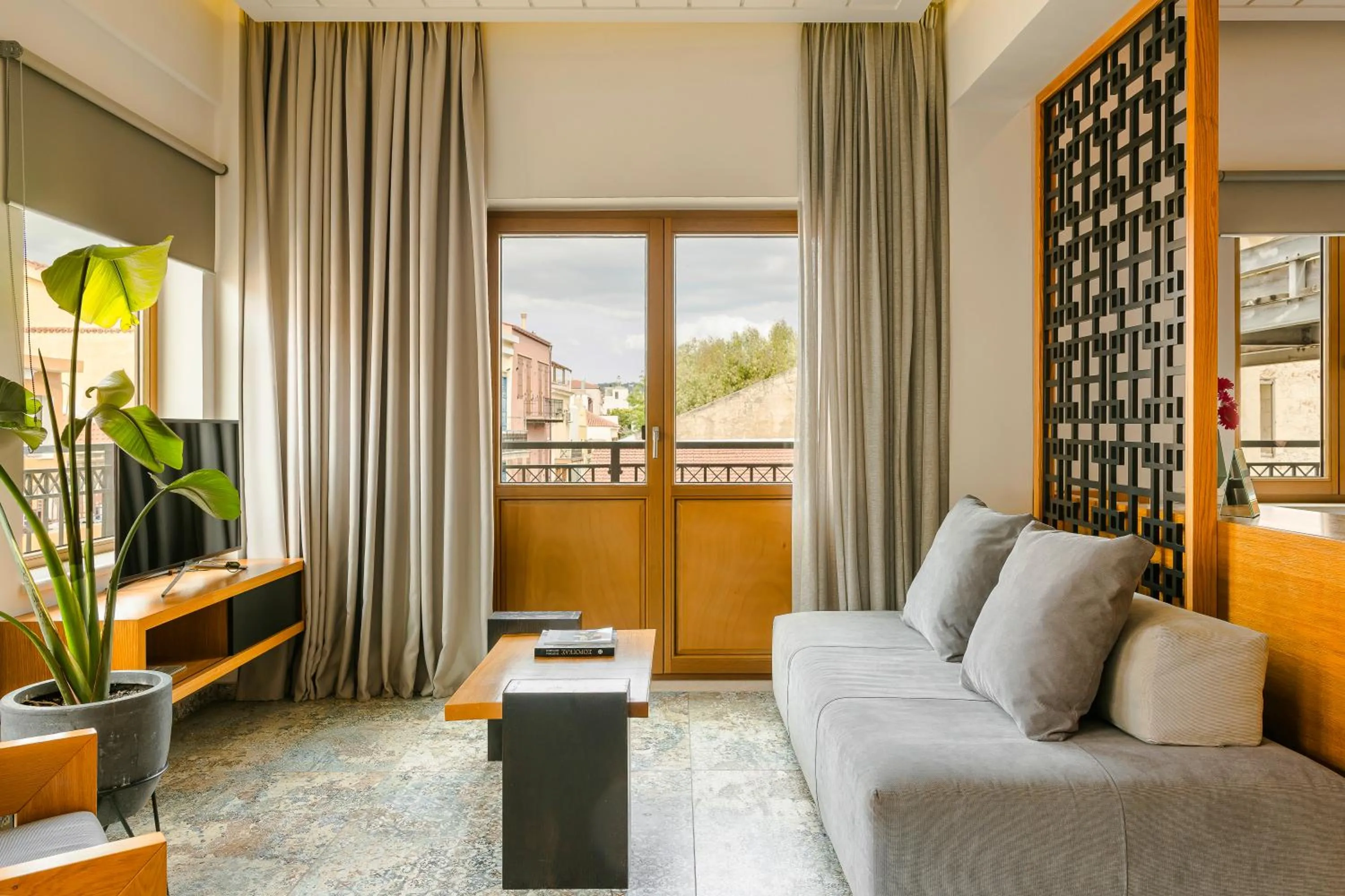 Seating area in Querini Luxury Suites