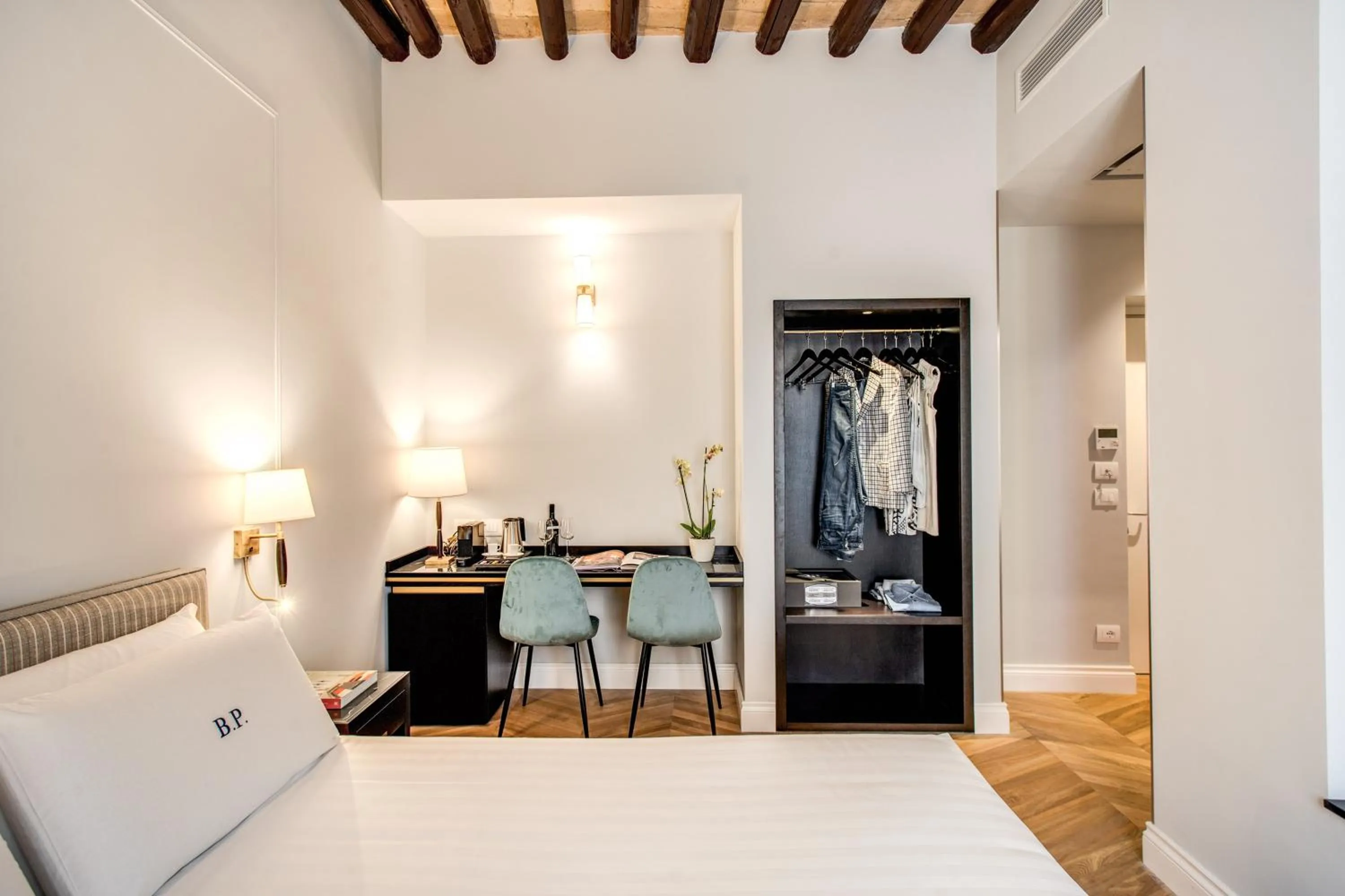 Bedroom, Bed in Babuino Palace&Suites