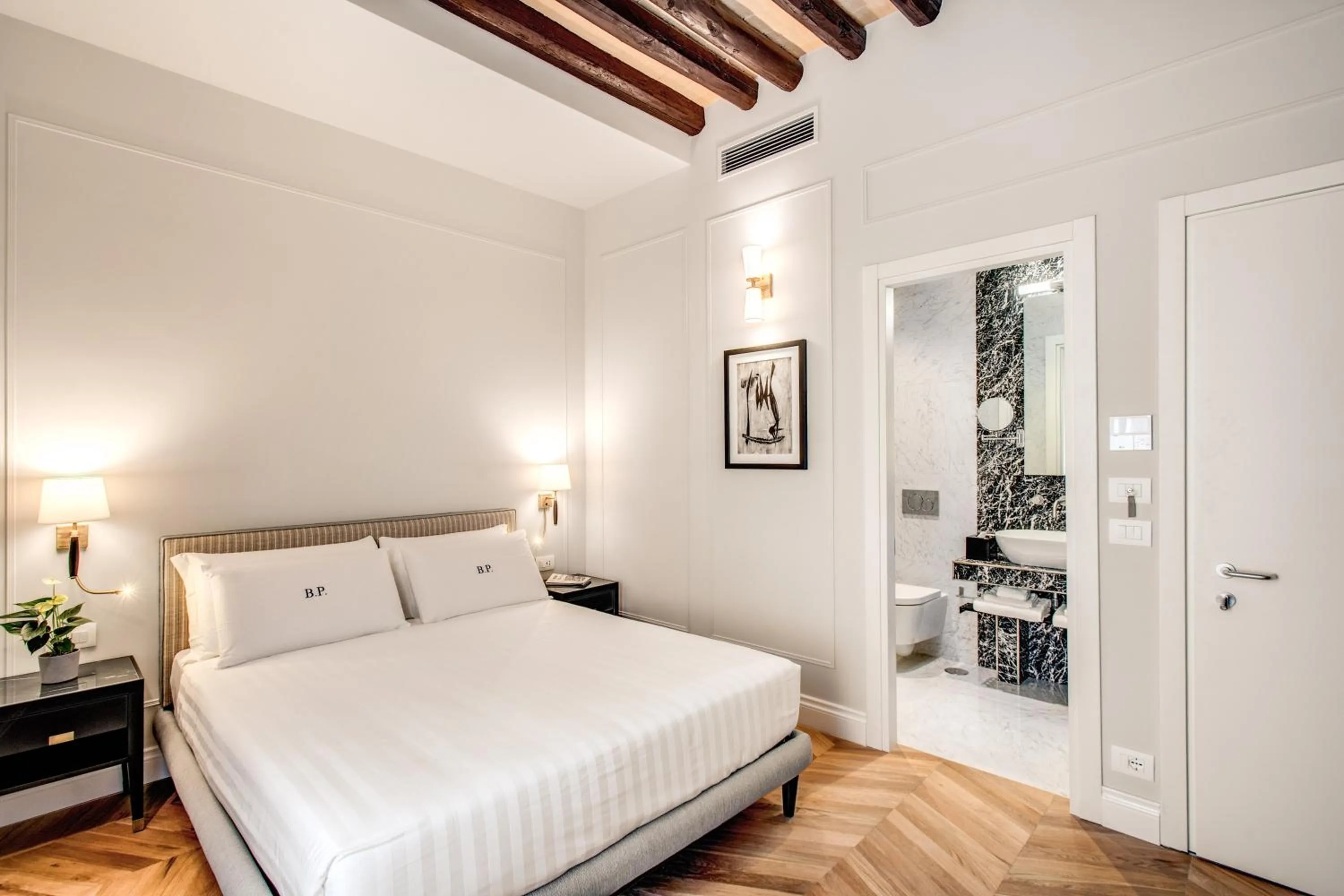 Bedroom, Bed in Babuino Palace&Suites