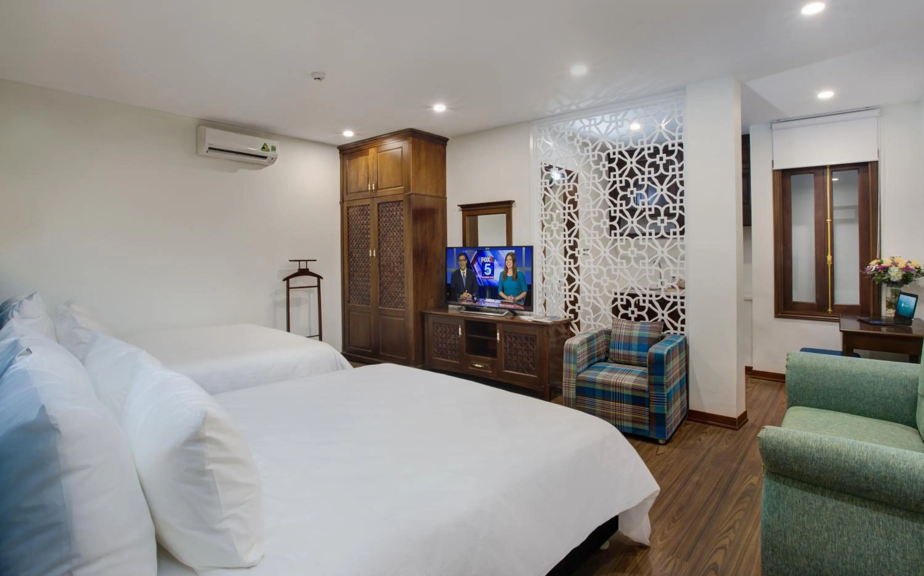 Photo of the whole room, Bed in Maro Hotel