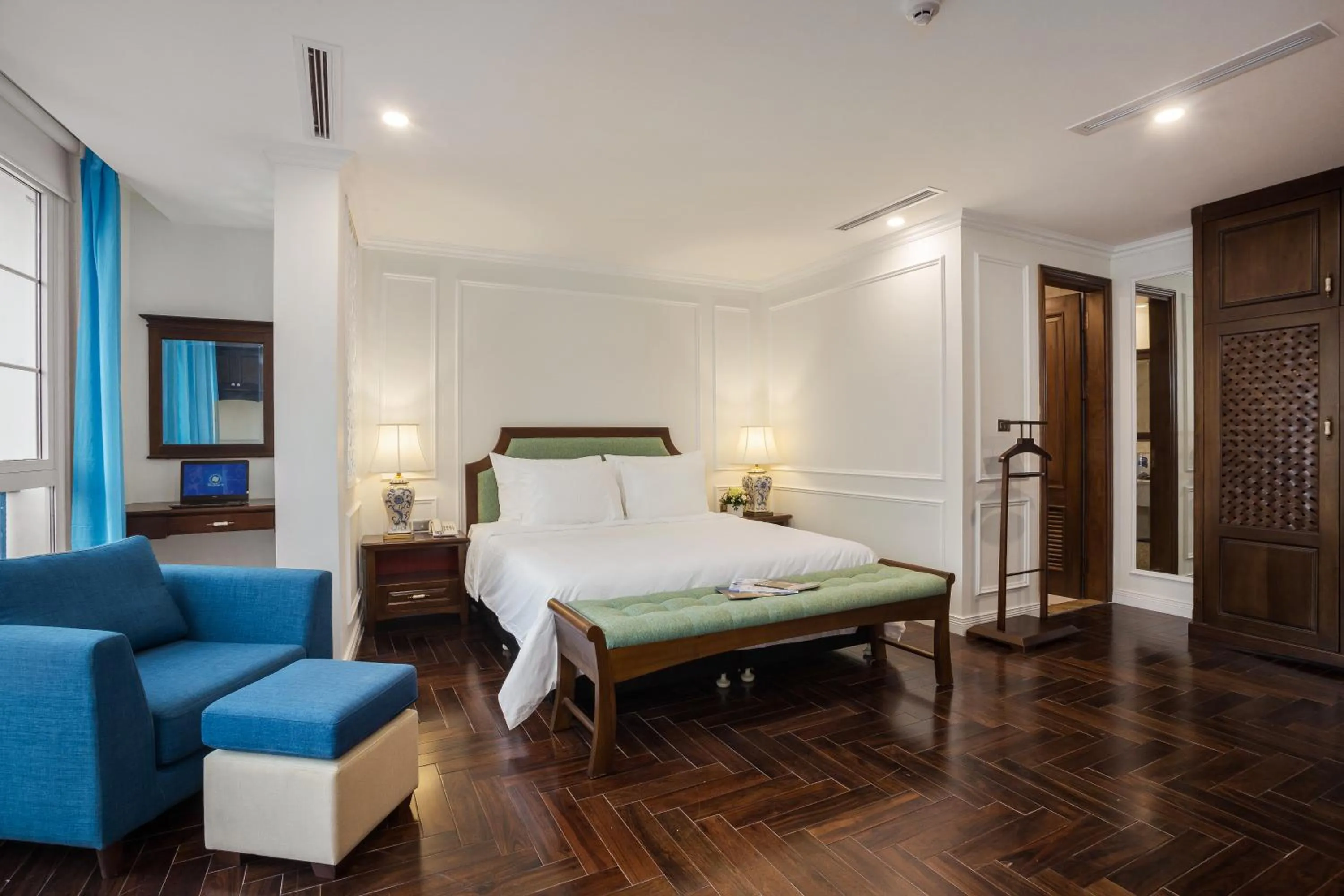 Photo of the whole room, Bed in Maro Hotel