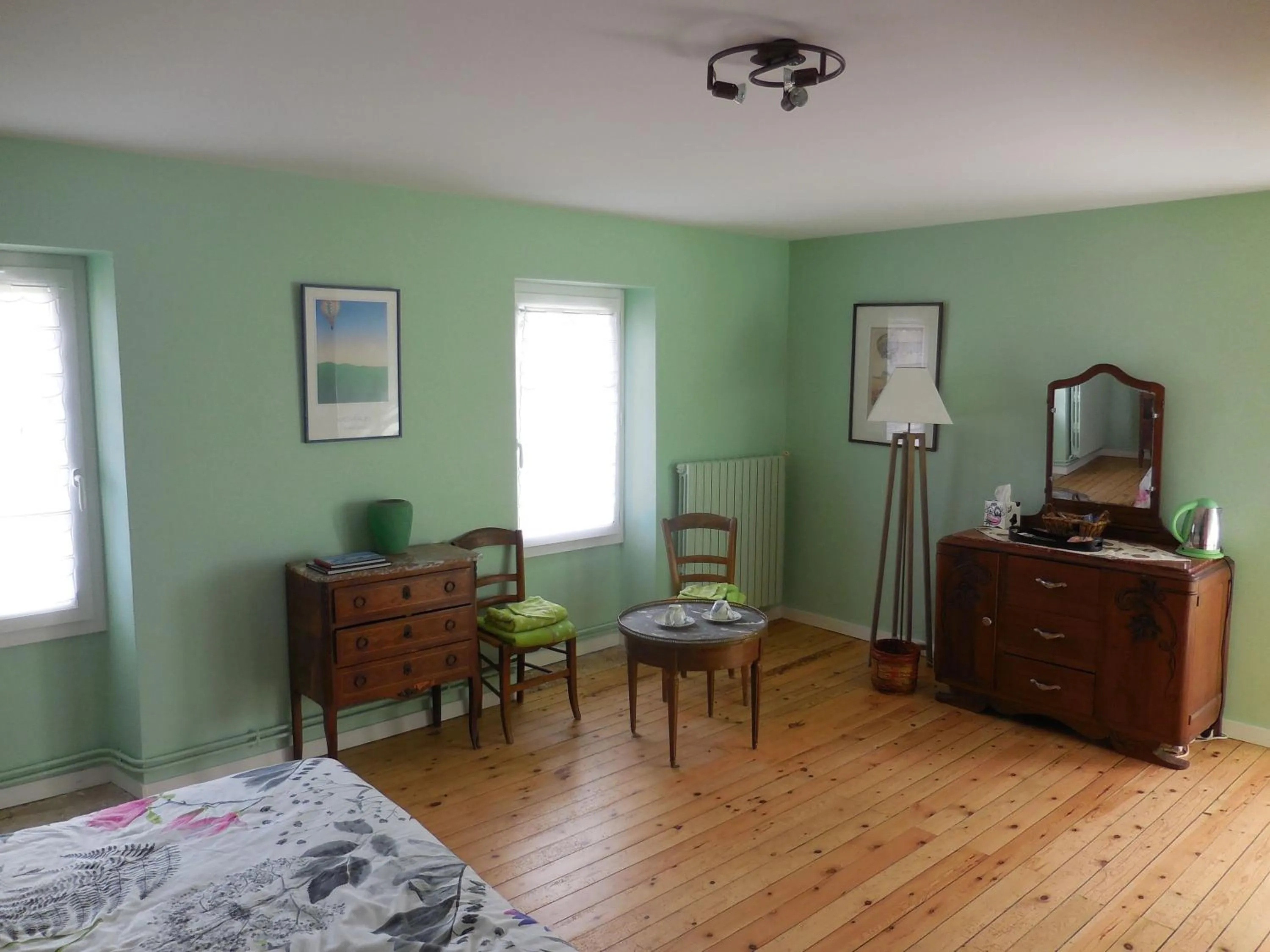 Photo of the whole room in La Ferme du Ciel