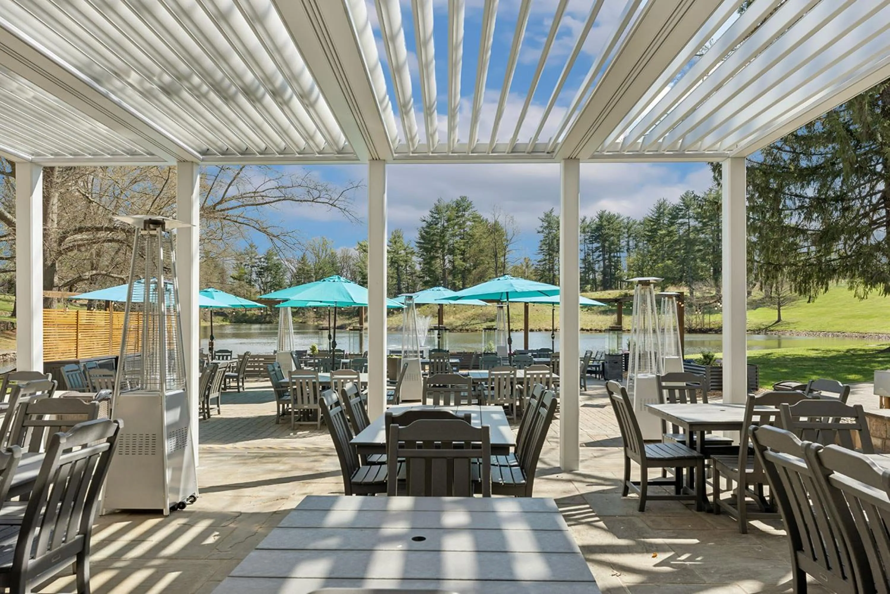 Dining area in Airlie