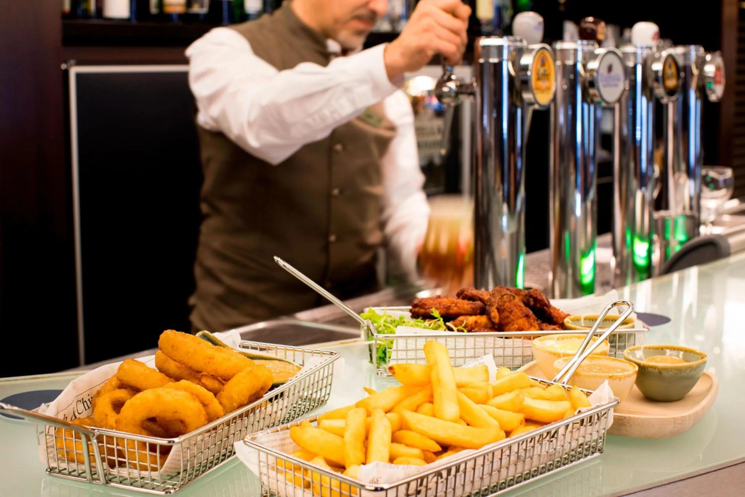Lounge or bar in Sheraton Brussels Airport Hotel