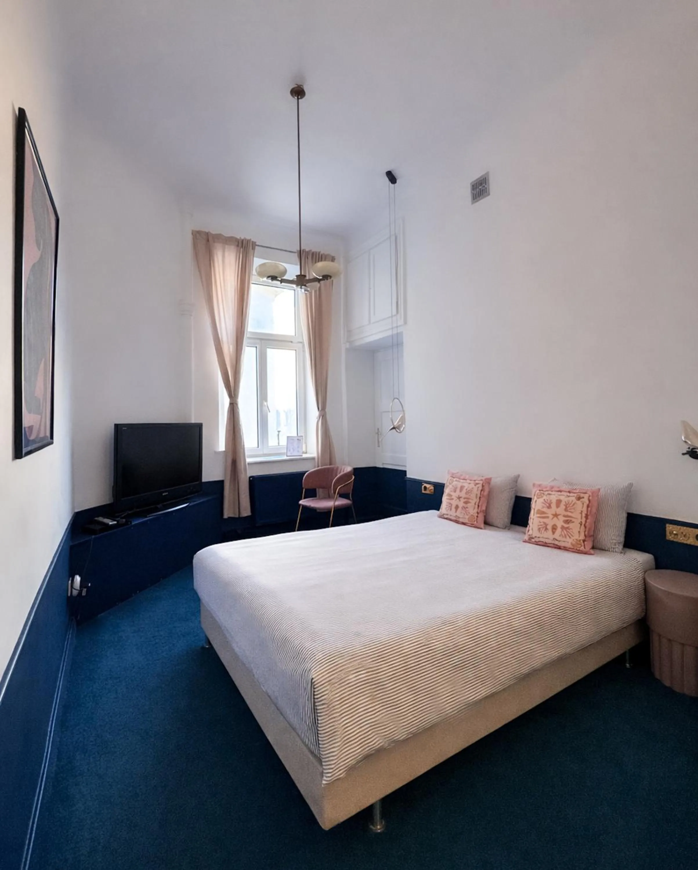 Bed in 4th Floor Bed and Breakfast