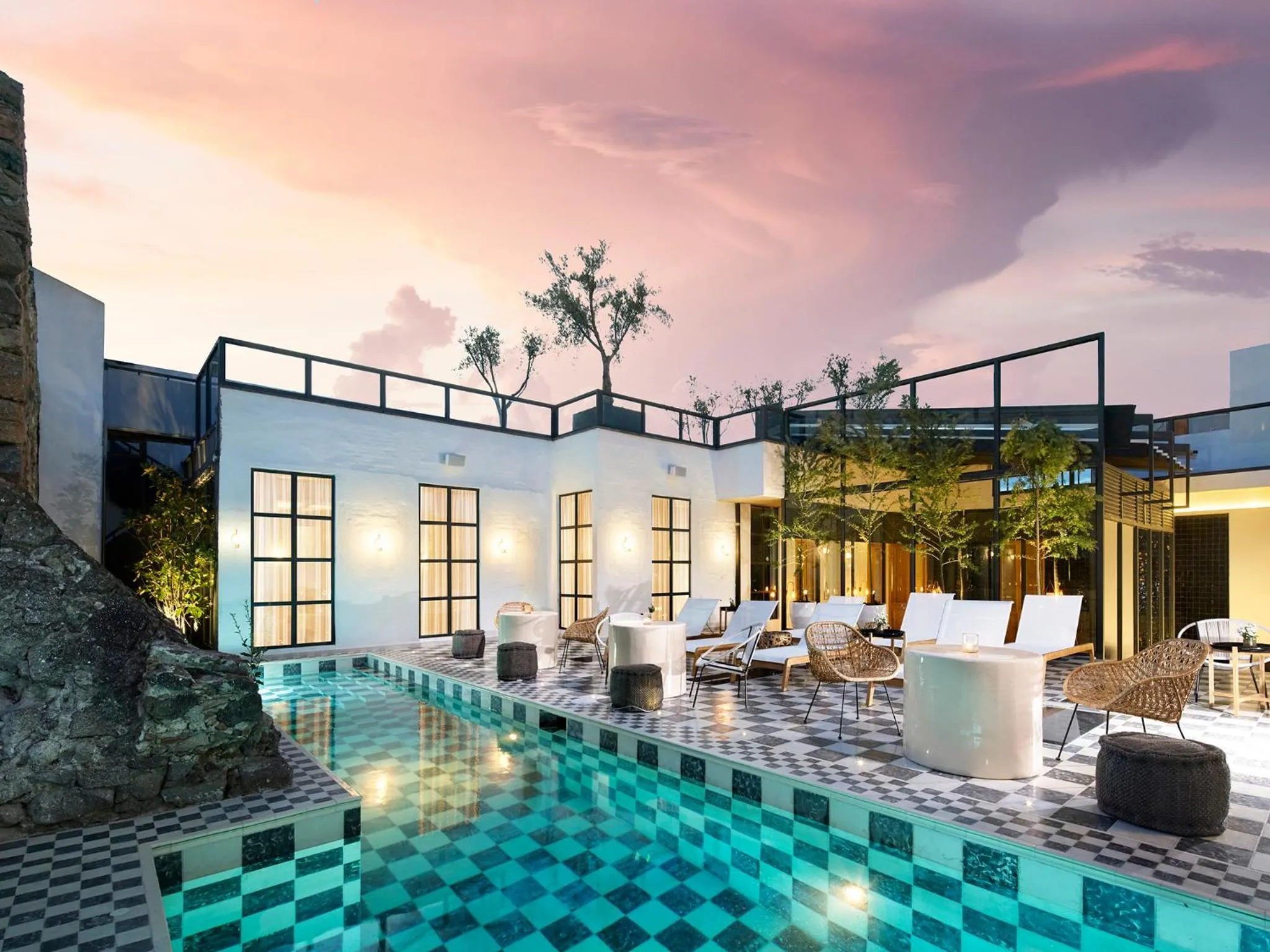 Swimming pool in LOtel-Casa Arca