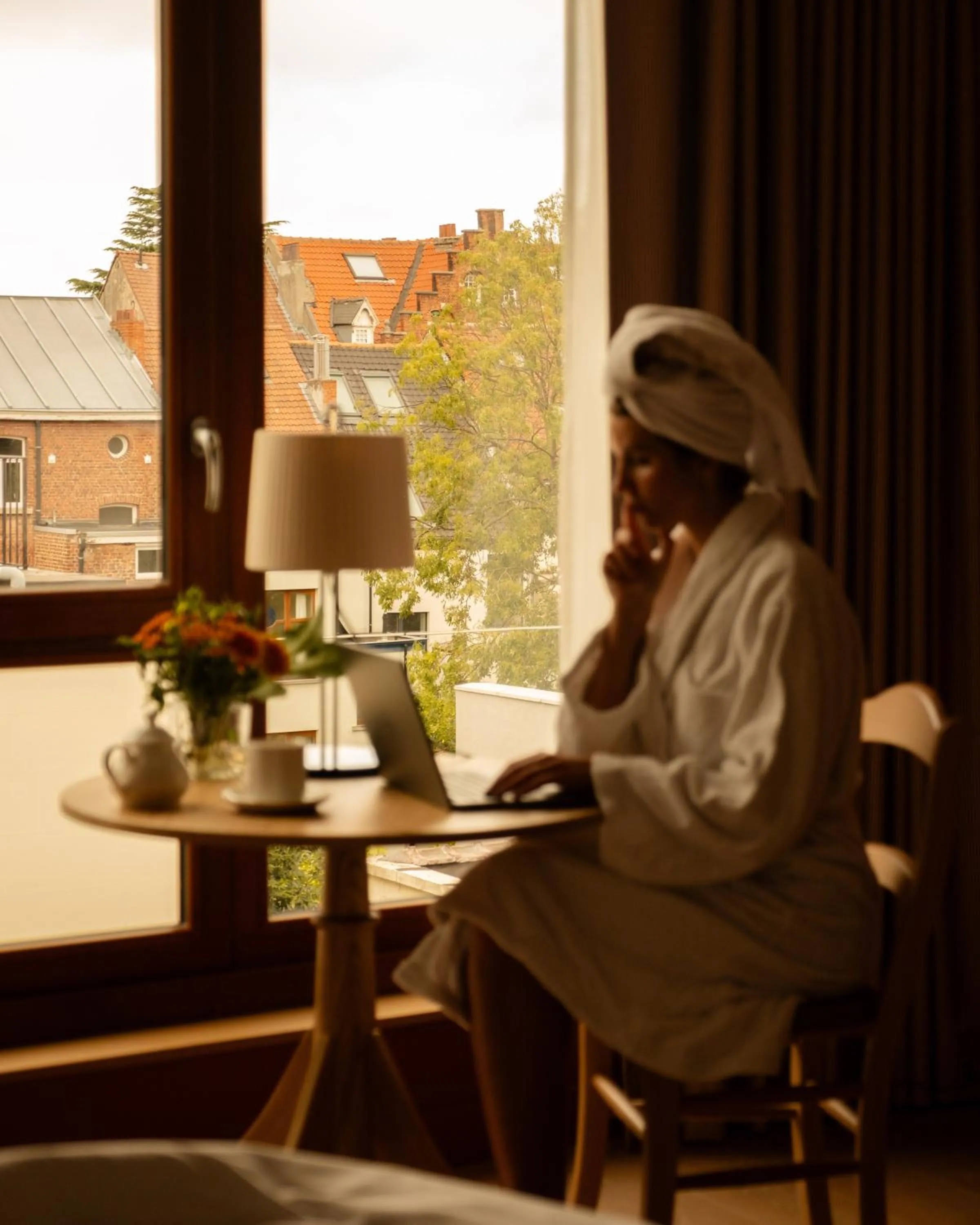 People in 9Hotel Chelton