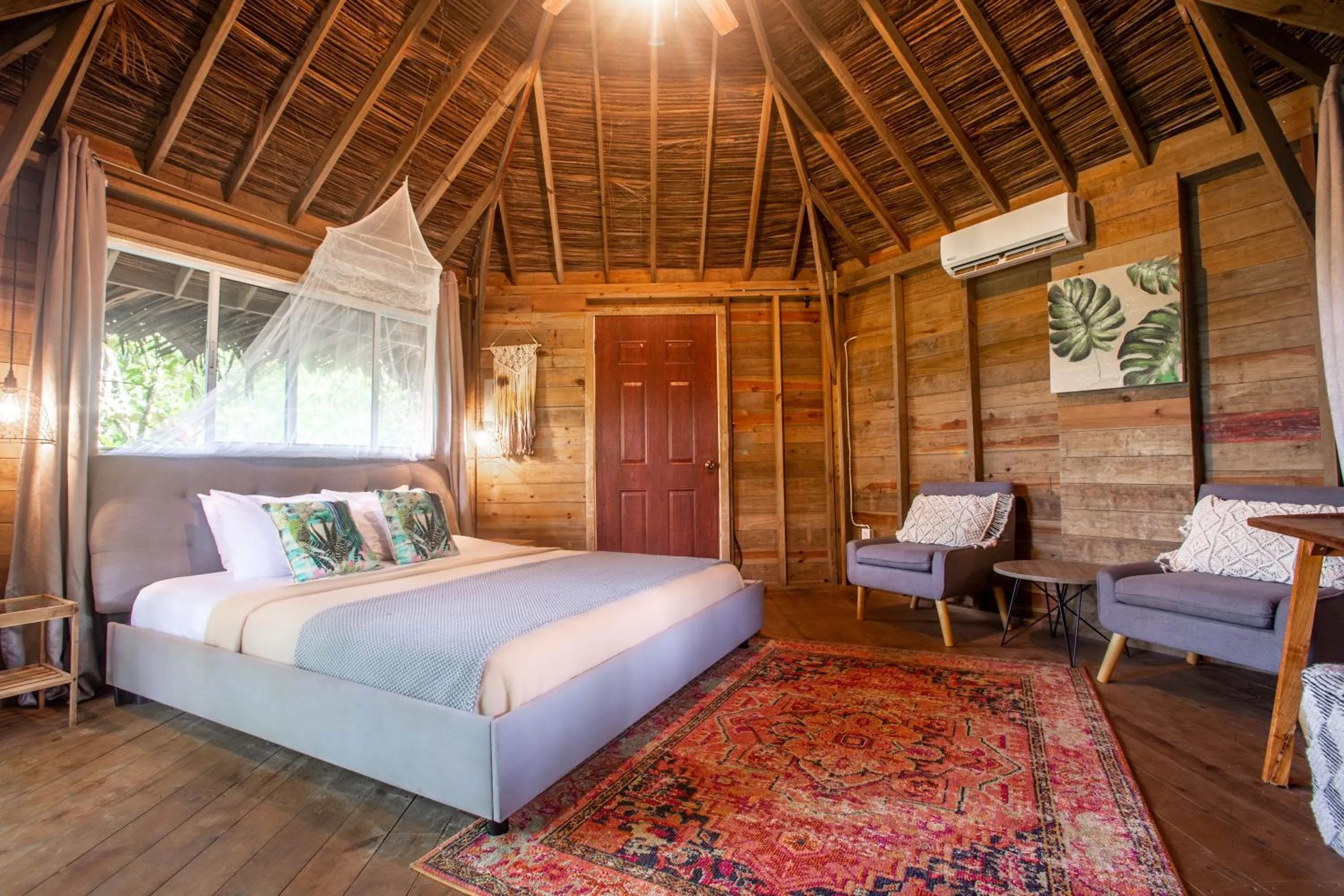 Seating area in Socialtel Red Frog