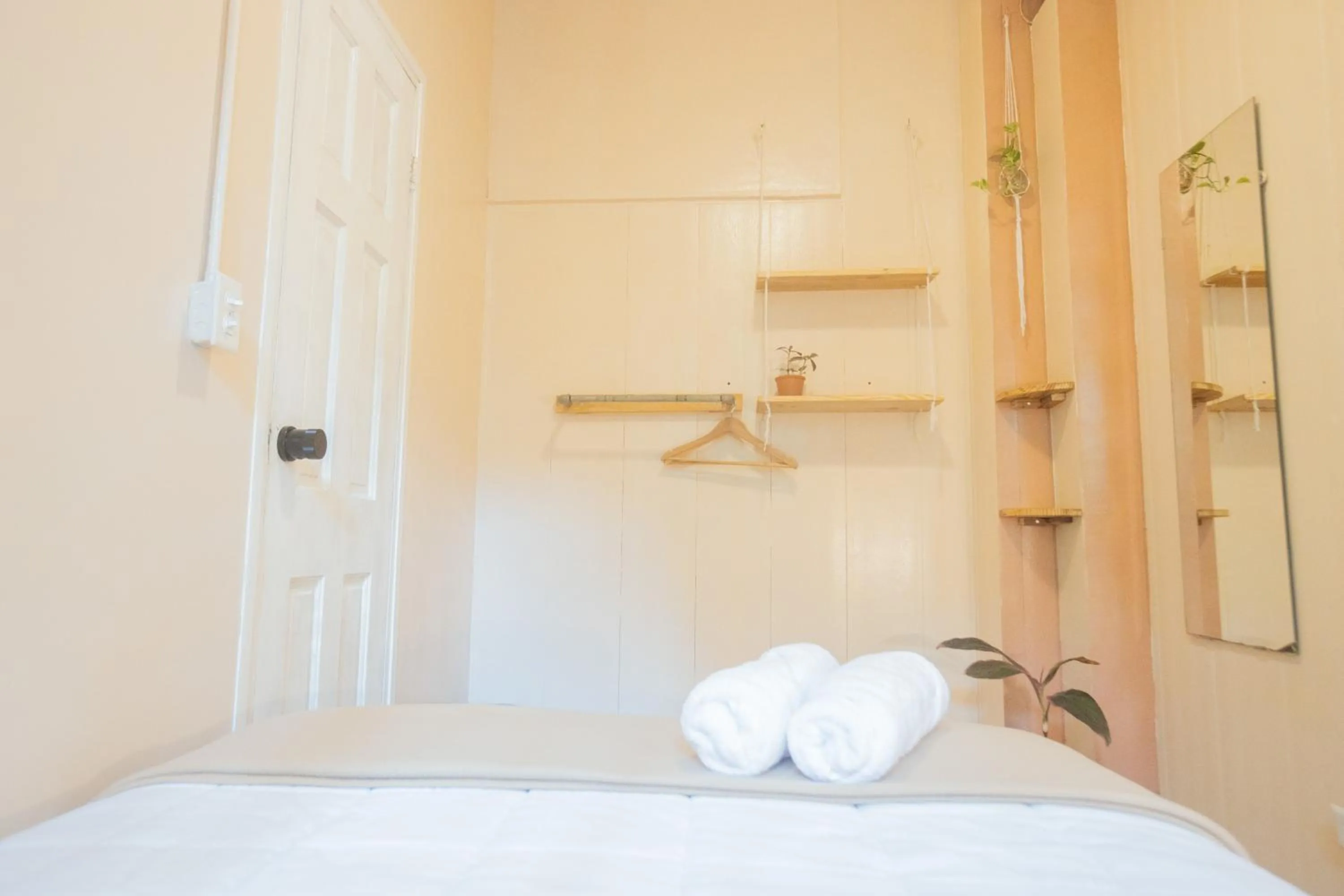 Bedroom in Socialtel Red Frog