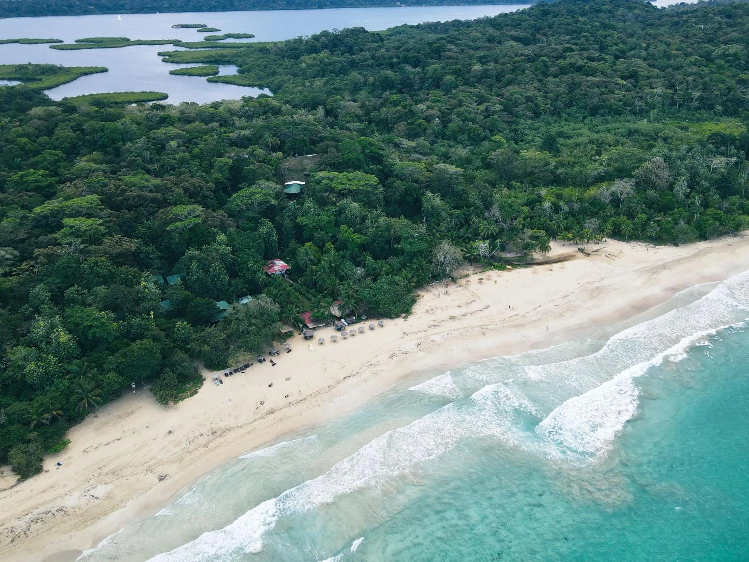Bird's eye view in Socialtel Red Frog