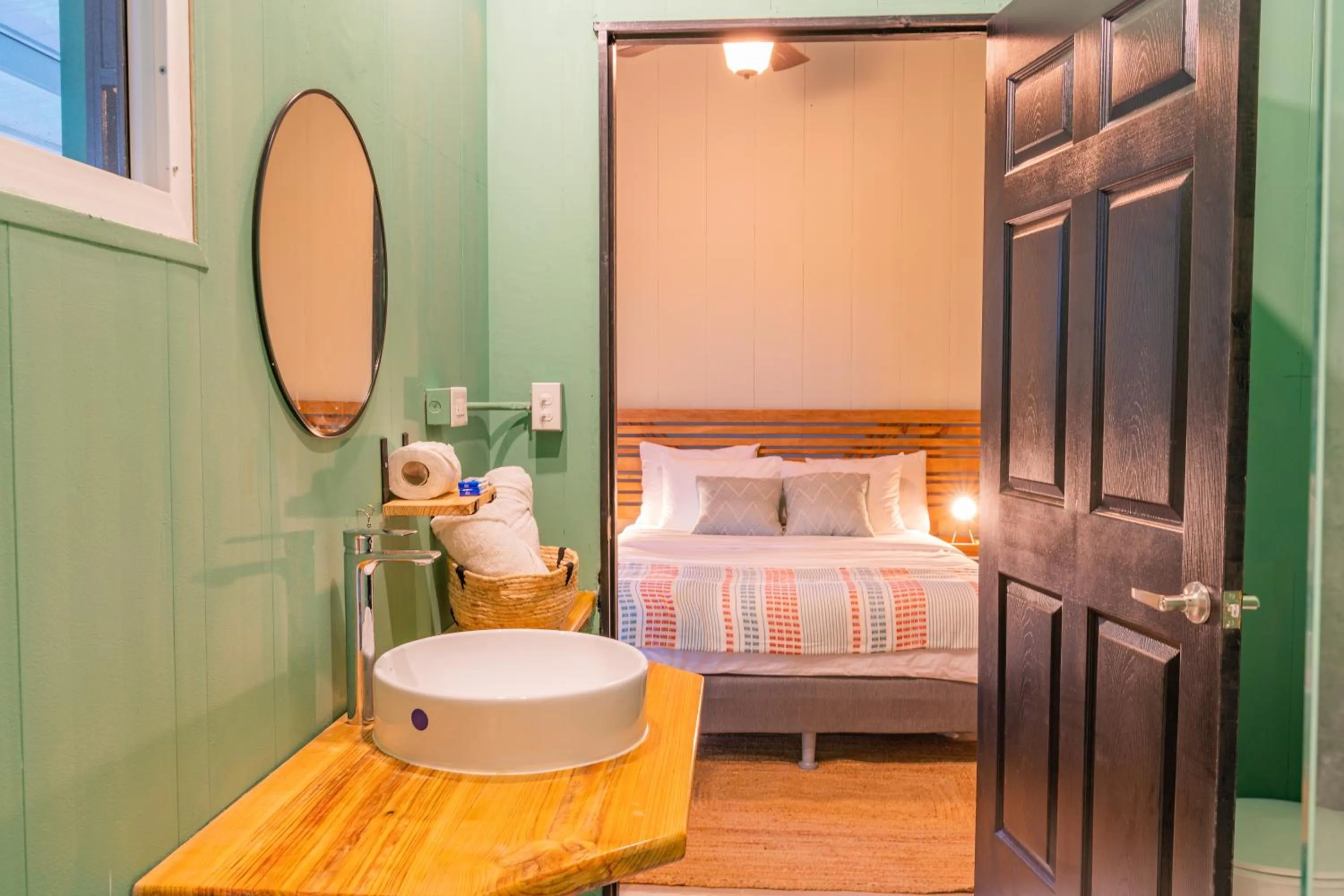 Bathroom in Socialtel Red Frog