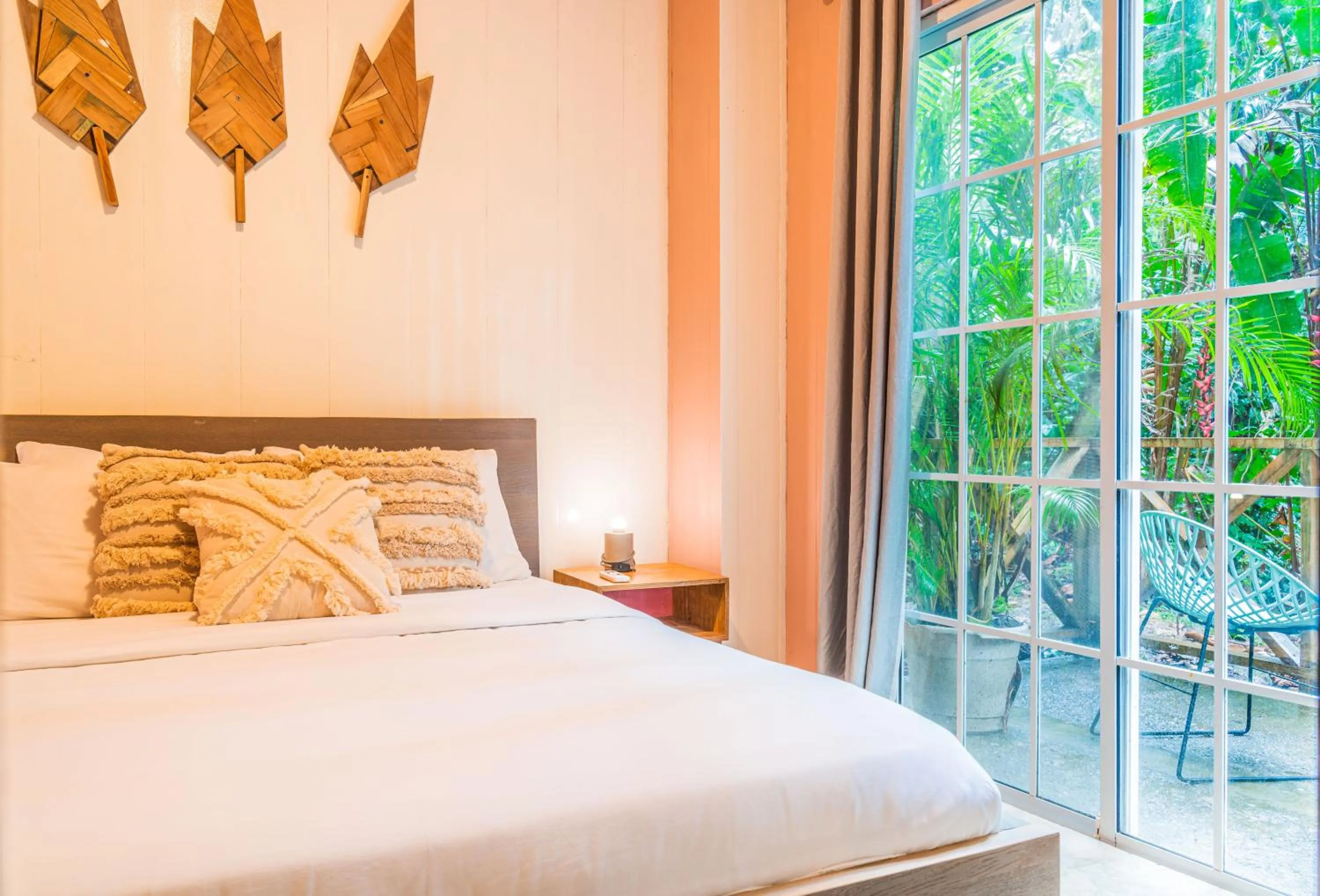 Bedroom in Socialtel Red Frog