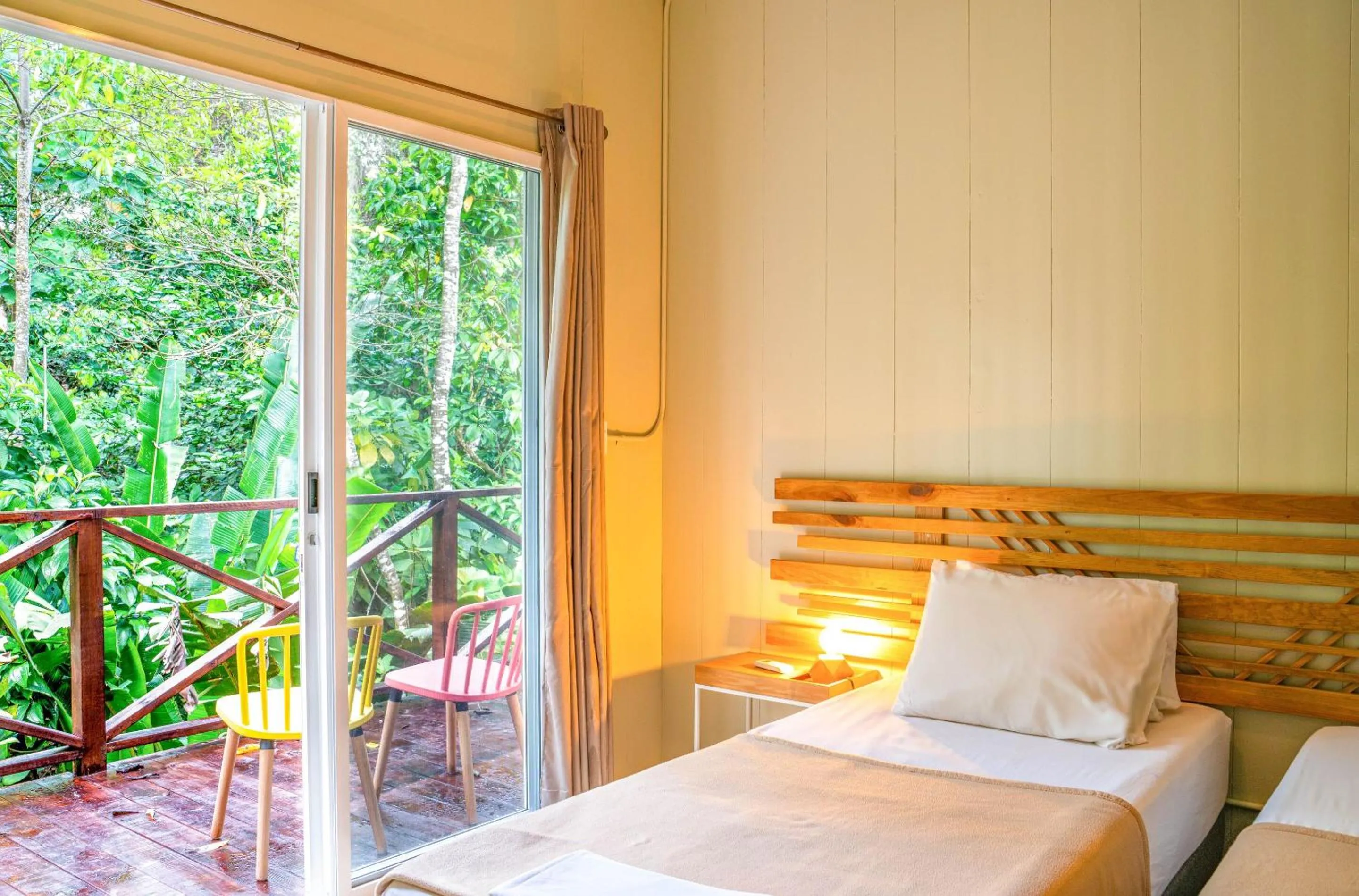 Mountain view in Socialtel Red Frog