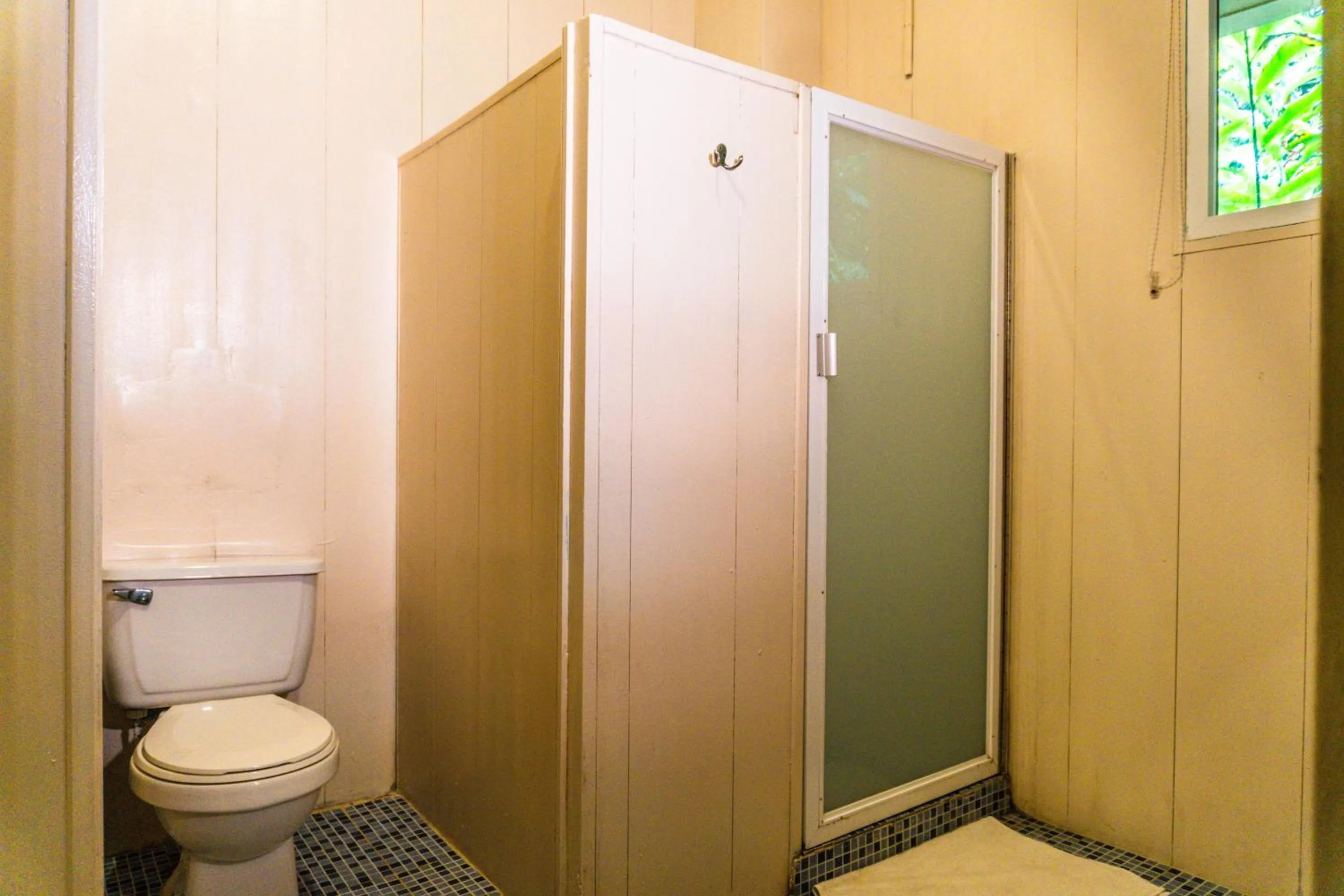 Bathroom in Socialtel Red Frog