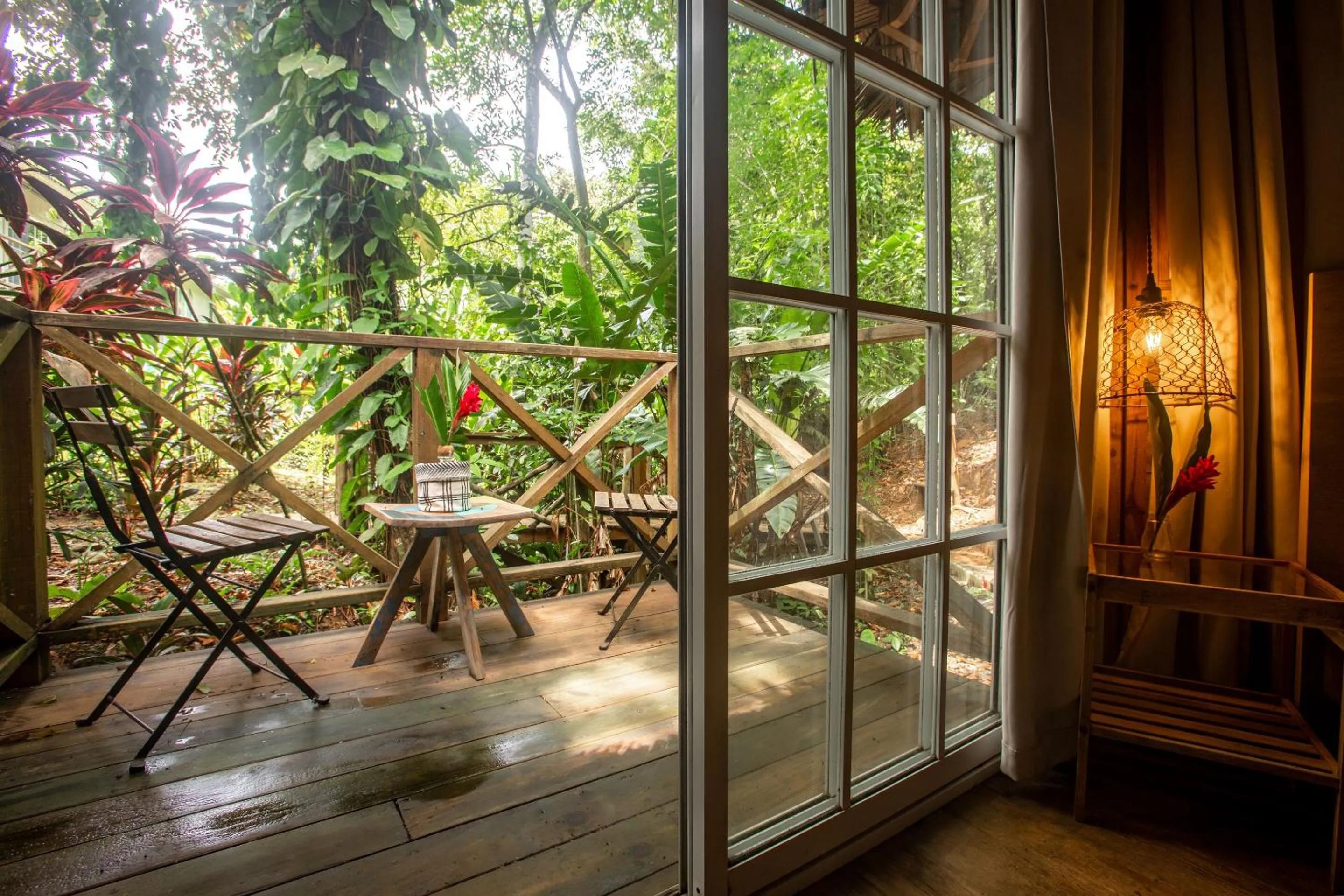 Mountain view in Socialtel Red Frog